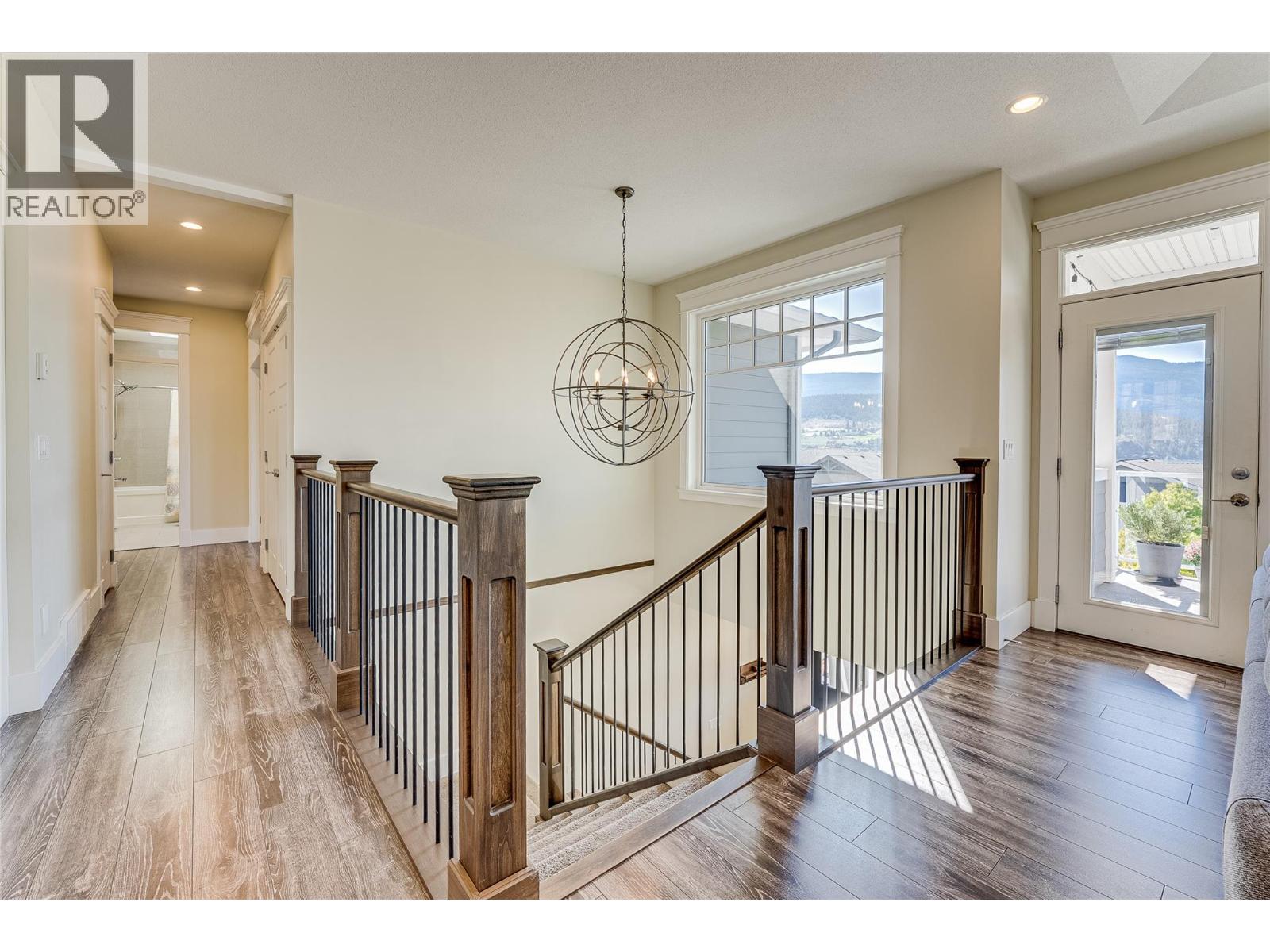7221 Edgewater Place, Coldstream, British Columbia  V1B 4C5 - Photo 6 - 10399824