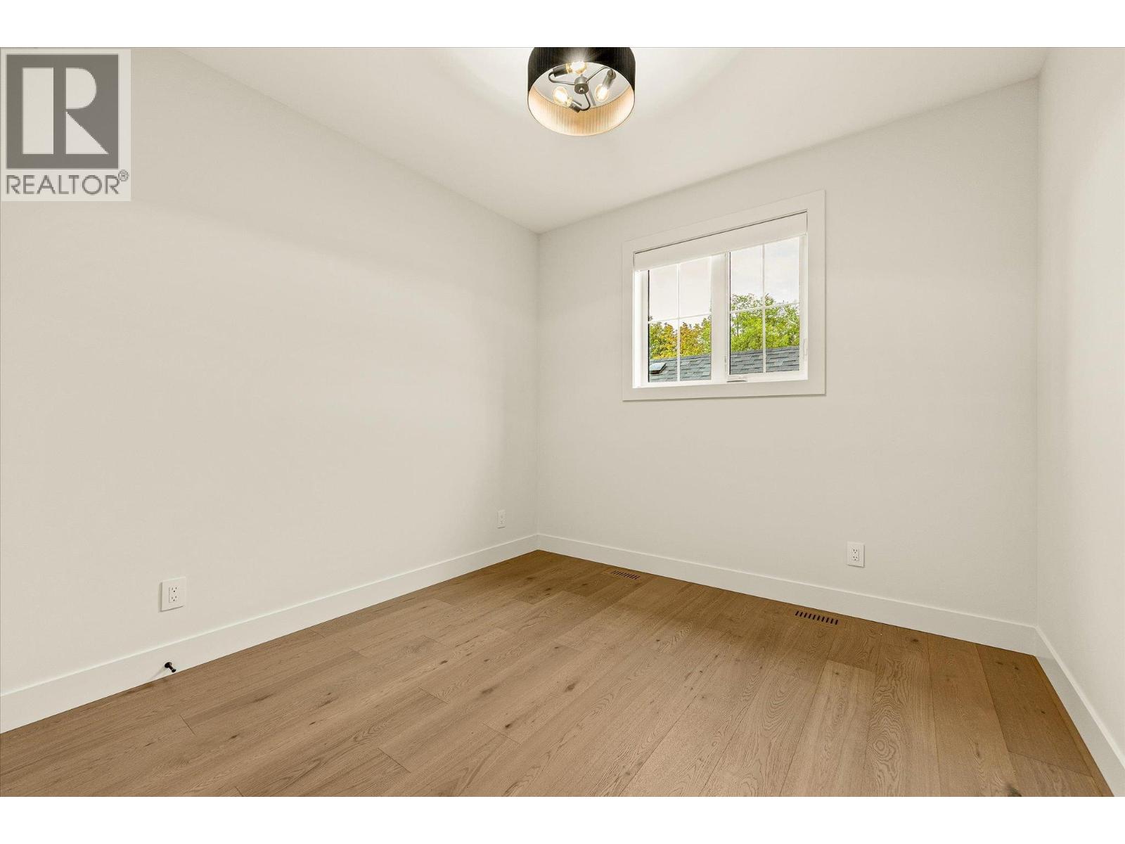 2435 Taylor Crescent Unit# 4, Kelowna, British Columbia  V1Y 1L9 - Photo 30 - 10401225
