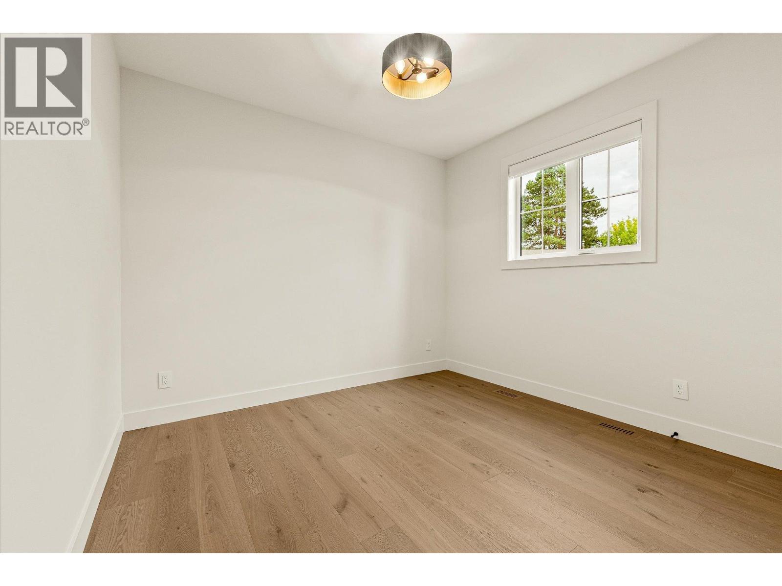 2435 Taylor Crescent Unit# 4, Kelowna, British Columbia  V1Y 1L9 - Photo 31 - 10401225