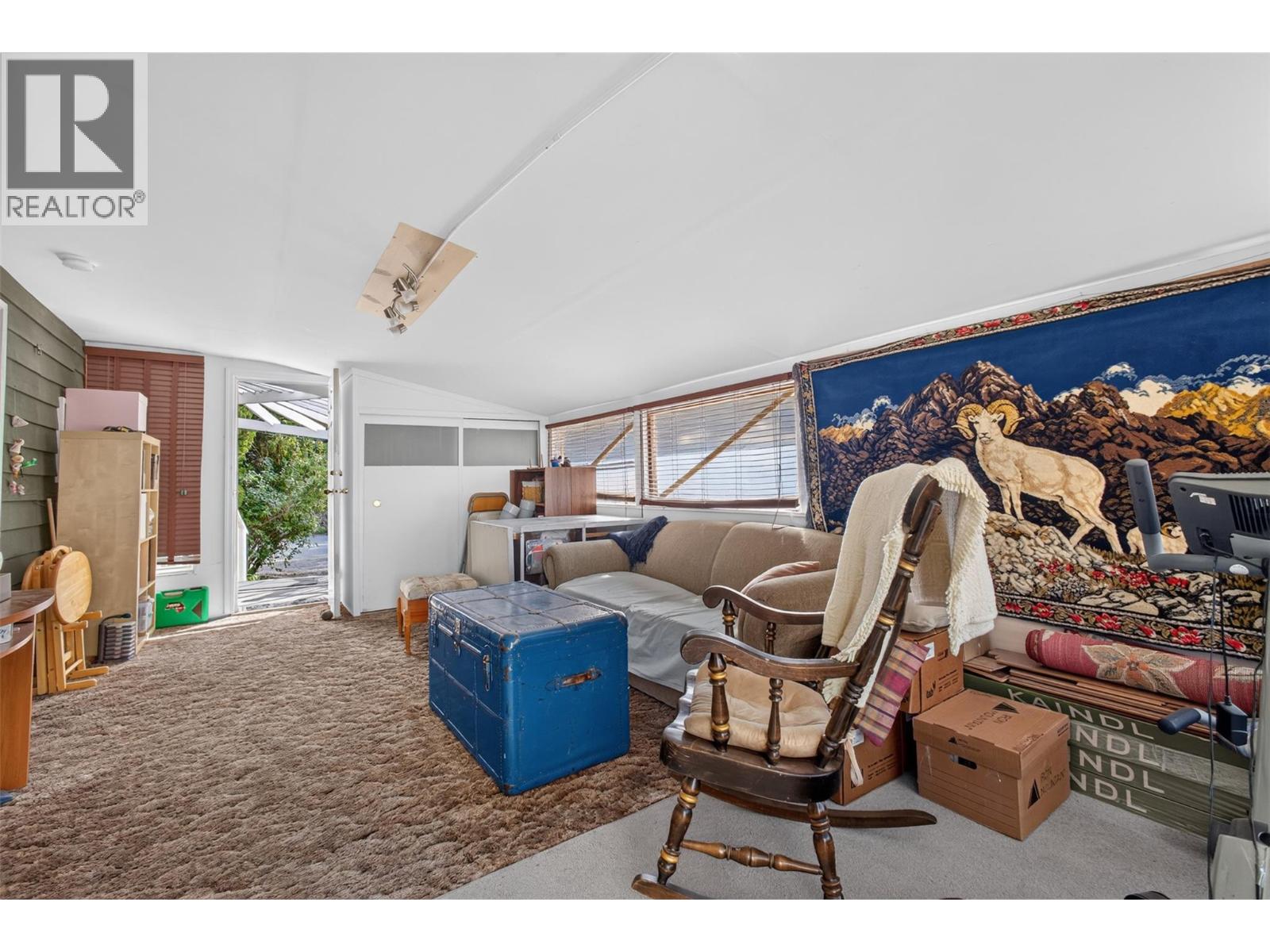 8008 Victoria Road, Summerland, British Columbia  V0H 1Z2 - Photo 17 - 10400358