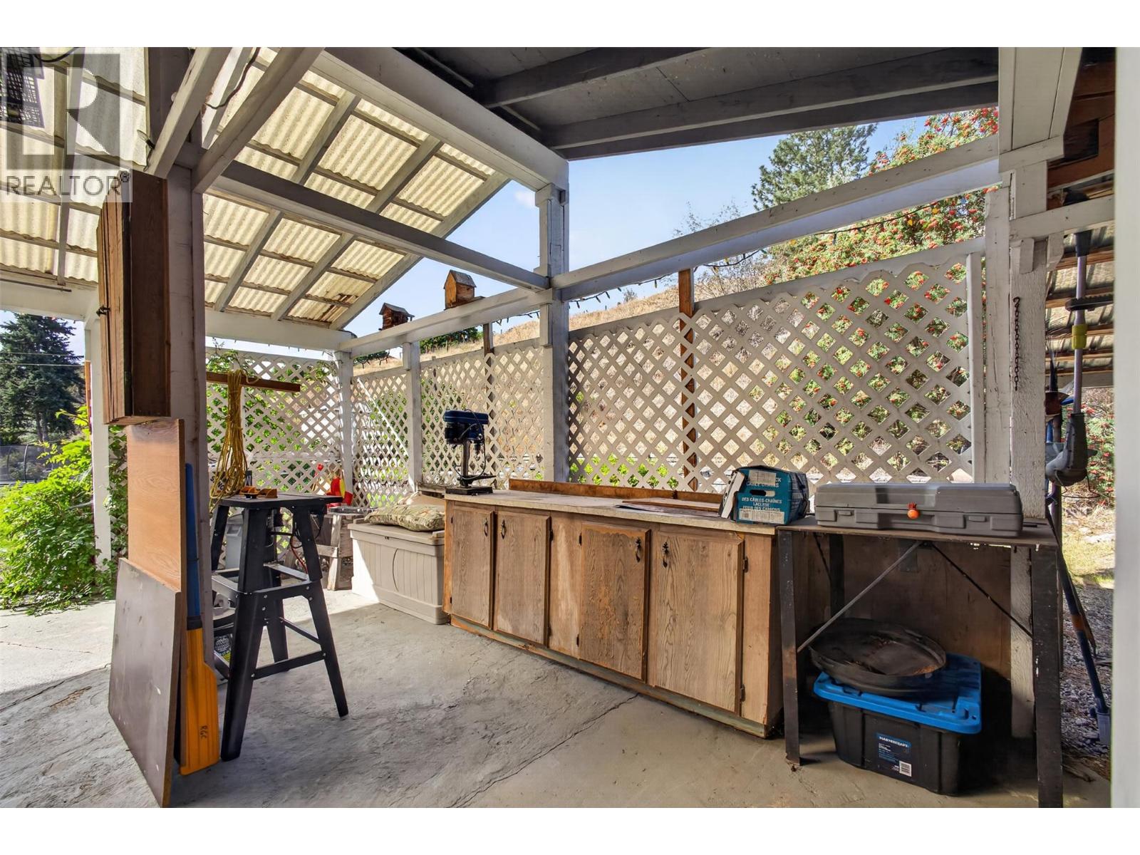 8008 Victoria Road, Summerland, British Columbia  V0H 1Z2 - Photo 23 - 10400358