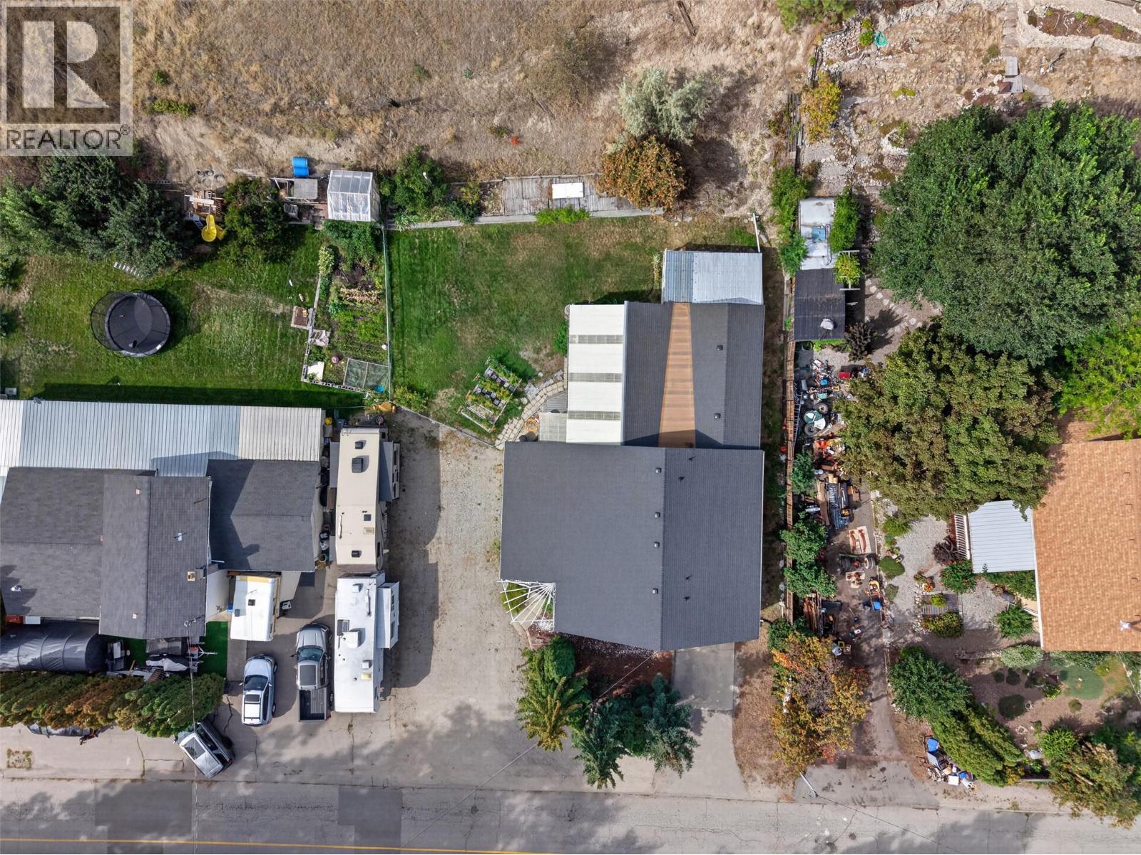 8008 Victoria Road, Summerland, British Columbia  V0H 1Z2 - Photo 34 - 10400358