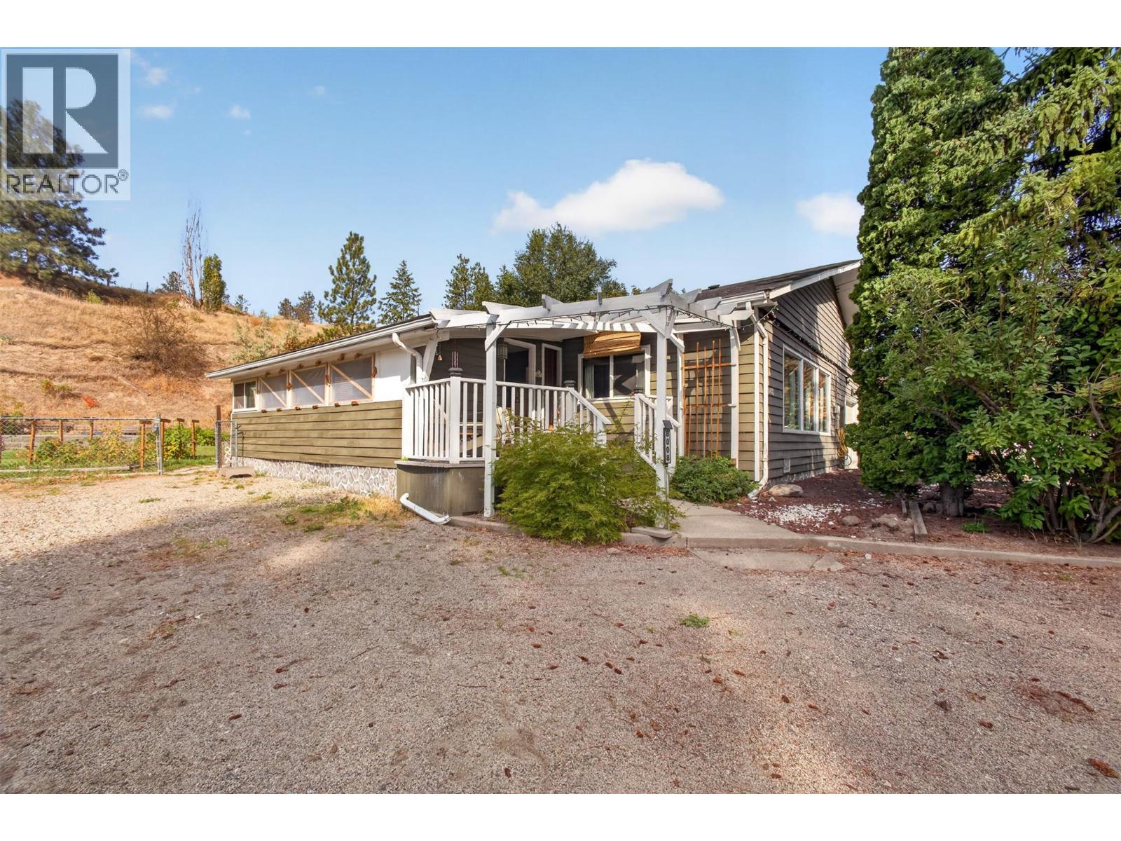 8008 Victoria Road, Summerland, British Columbia  V0H 1Z2 - Photo 35 - 10400358