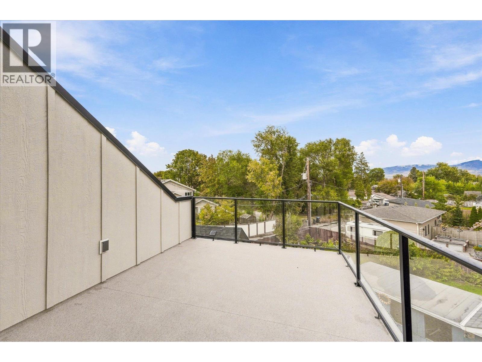 2435 Taylor Crescent Unit# 3, Kelowna, British Columbia  V1Y 1L9 - Photo 40 - 10401239