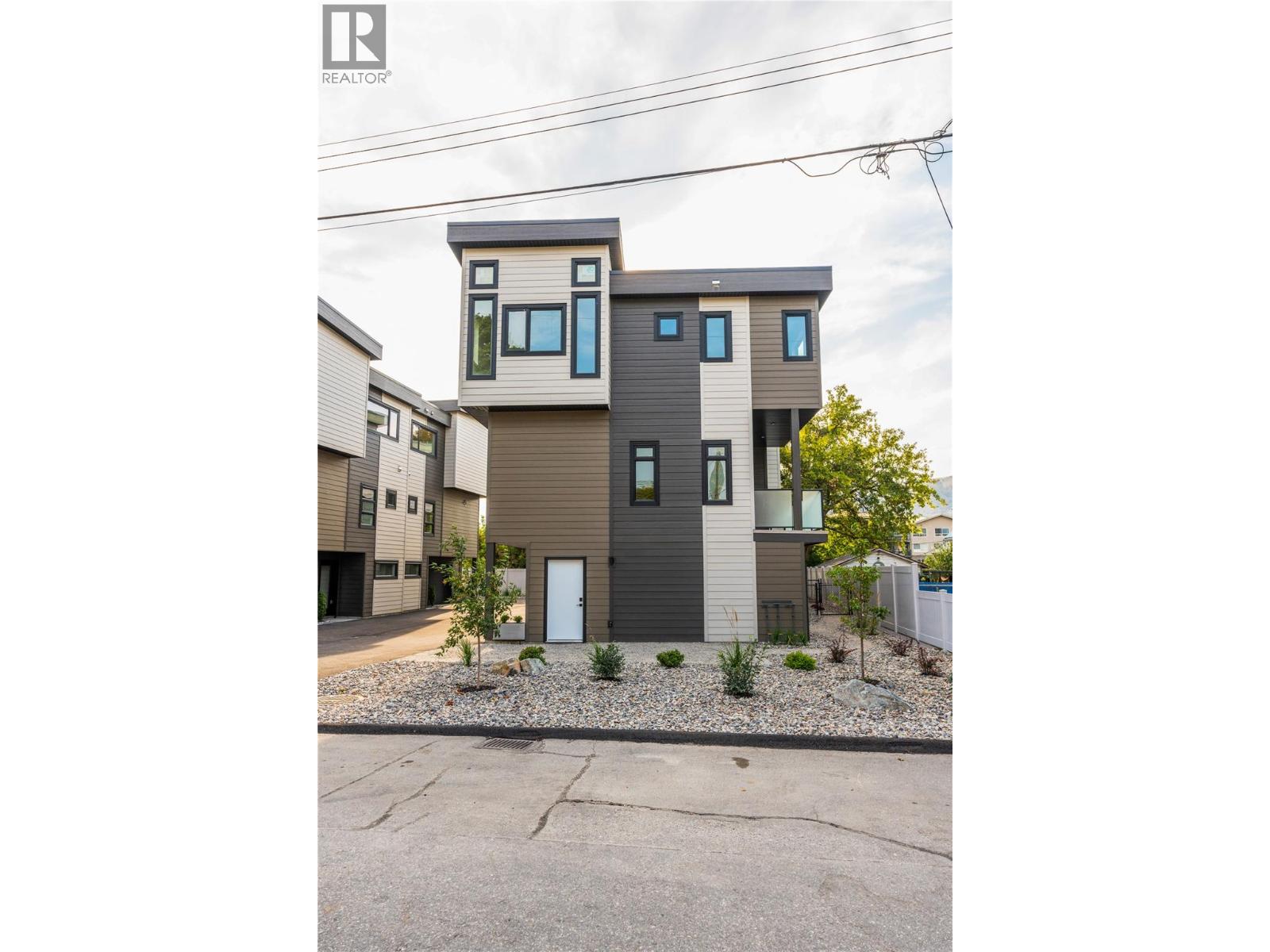 4200 30 Street, Vernon, British Columbia  V1T 5G3 - Photo 7 - 10400143