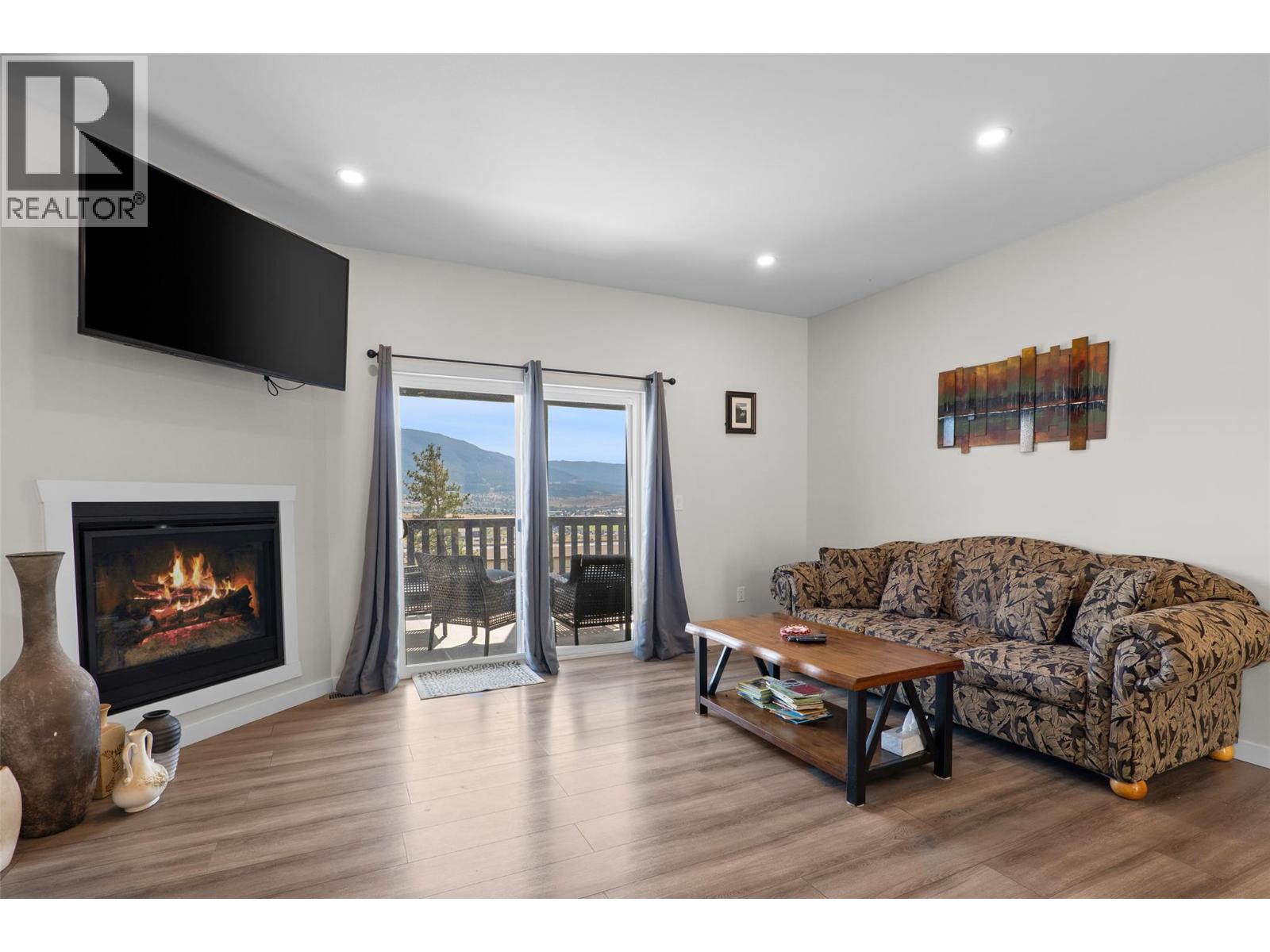 2743 Grandview Heights, Merritt, British Columbia  V1K 1R1 - Photo 6 - 10401134