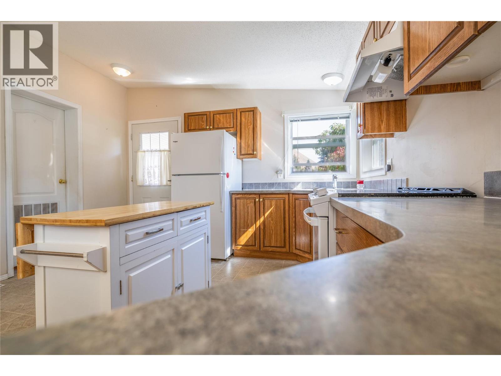 2401 Ord Road Unit# 30, Kamloops, British Columbia  V2B 7V8 - Photo 28 - 10400277