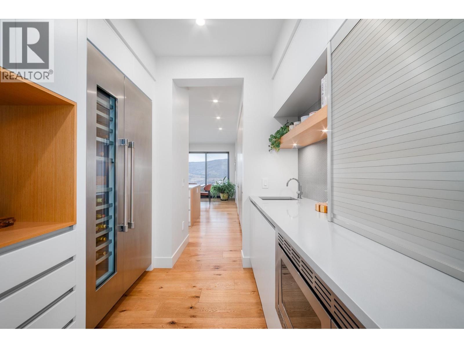 1543 Rocky Point Drive, Kelowna, British Columbia  V1V 3E2 - Photo 18 - 10401124