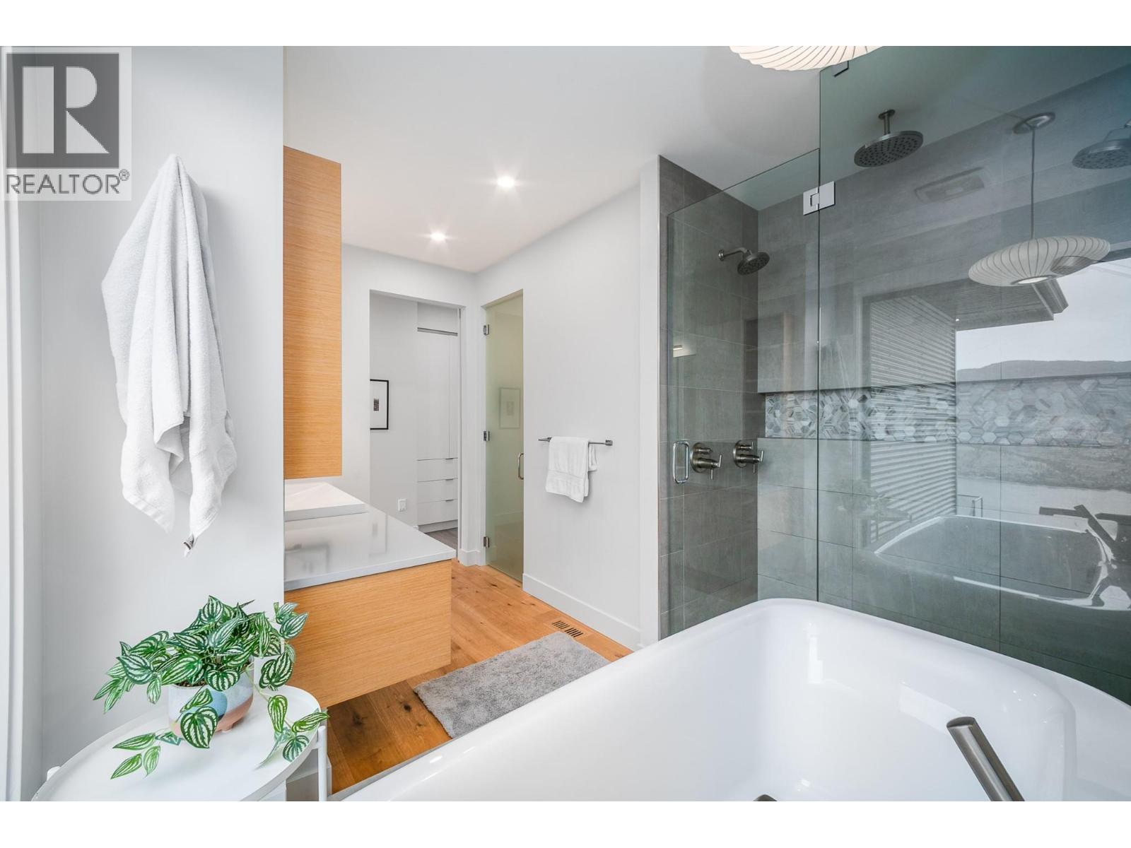 1543 Rocky Point Drive, Kelowna, British Columbia  V1V 3E2 - Photo 49 - 10401124