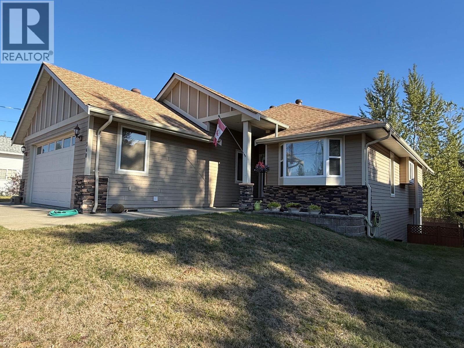 340 Robson Place, Clearwater, British Columbia  V0E 1N1 - Photo 3 - 10401265