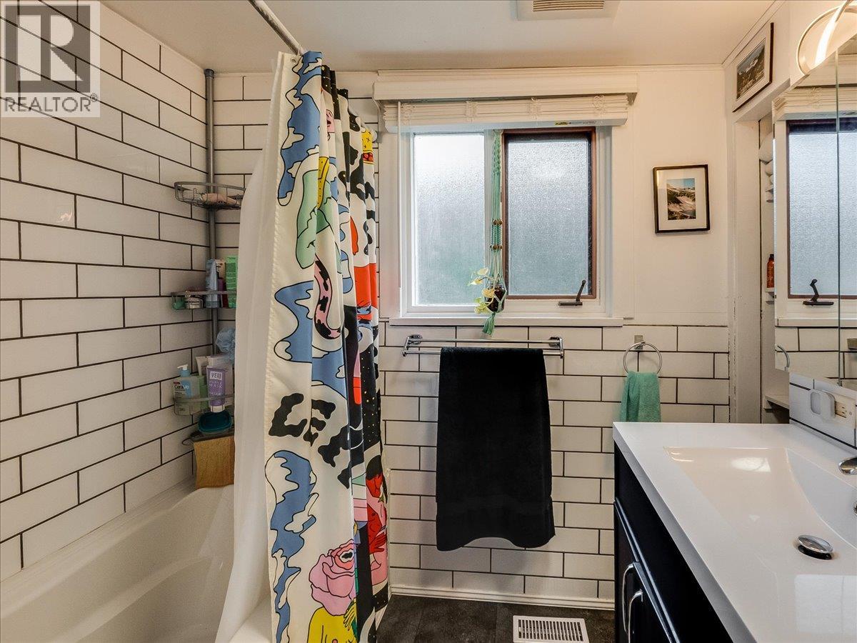 413 Silica Street, Nelson, British Columbia  V1L 4M6 - Photo 16 - 10400938