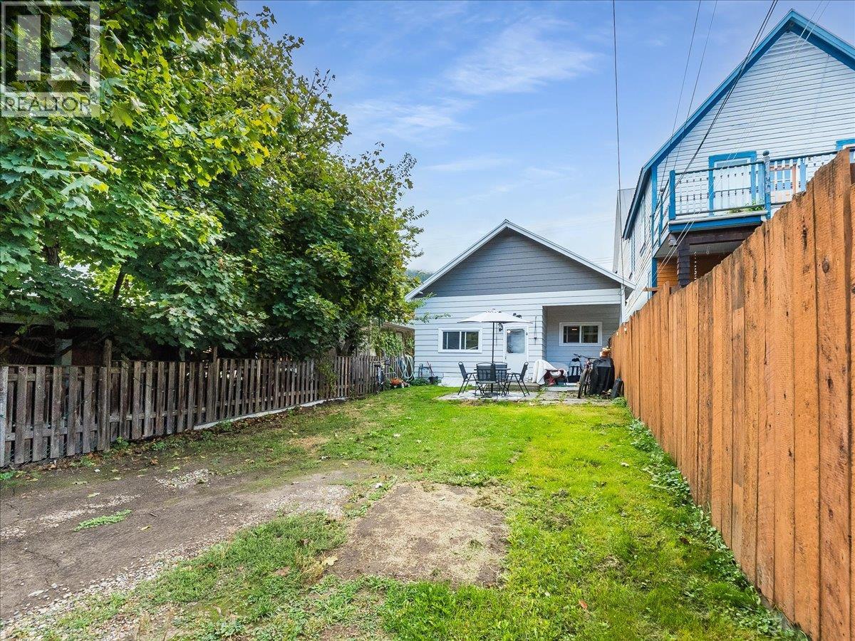 413 Silica Street, Nelson, British Columbia  V1L 4M6 - Photo 5 - 10400938
