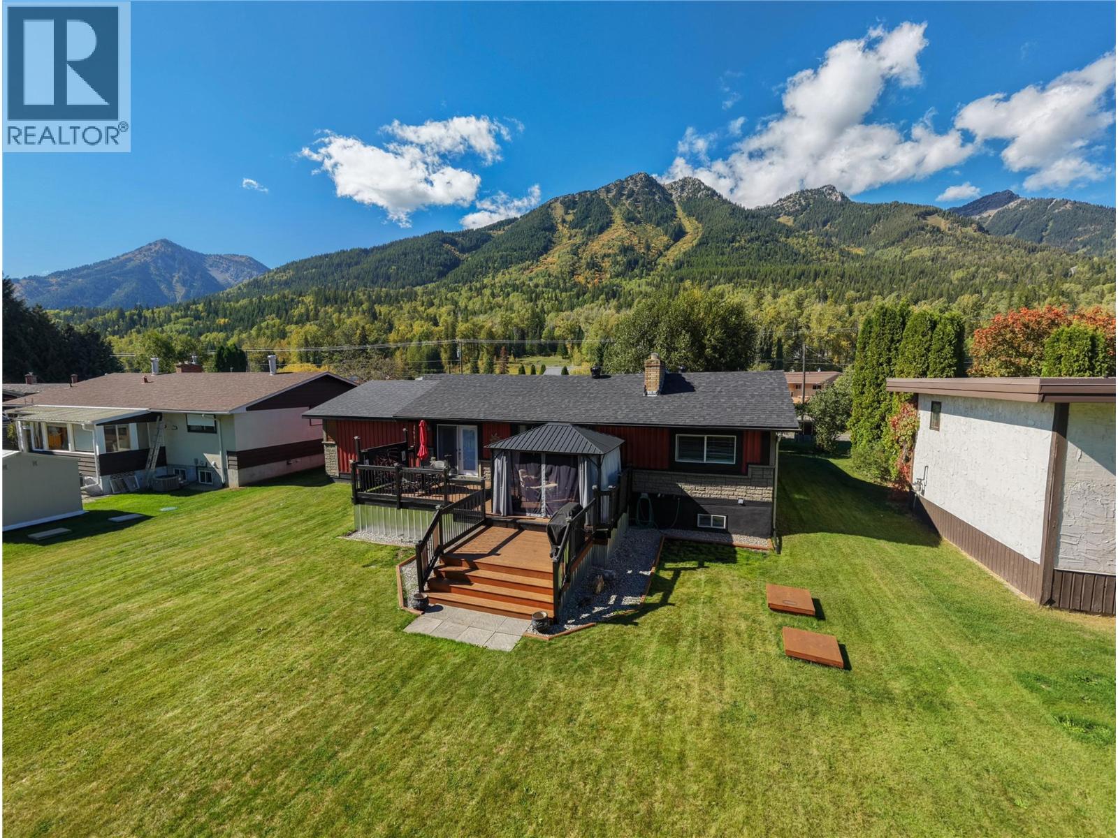 1706 Mckenzie Road, Fernie, British Columbia  V0B 1M5 - Photo 4 - 10400725