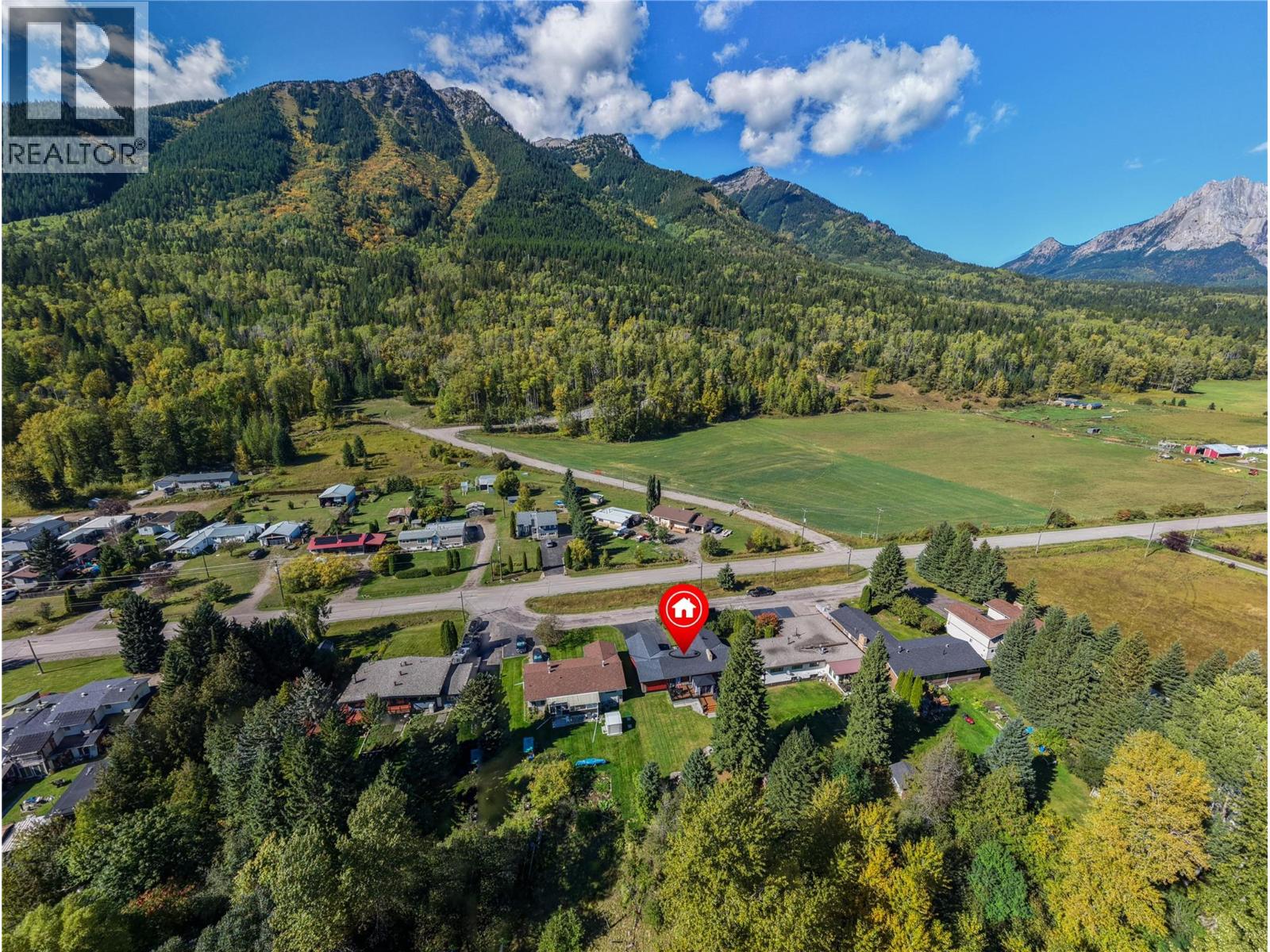 1706 Mckenzie Road, Fernie, British Columbia  V0B 1M5 - Photo 9 - 10400725