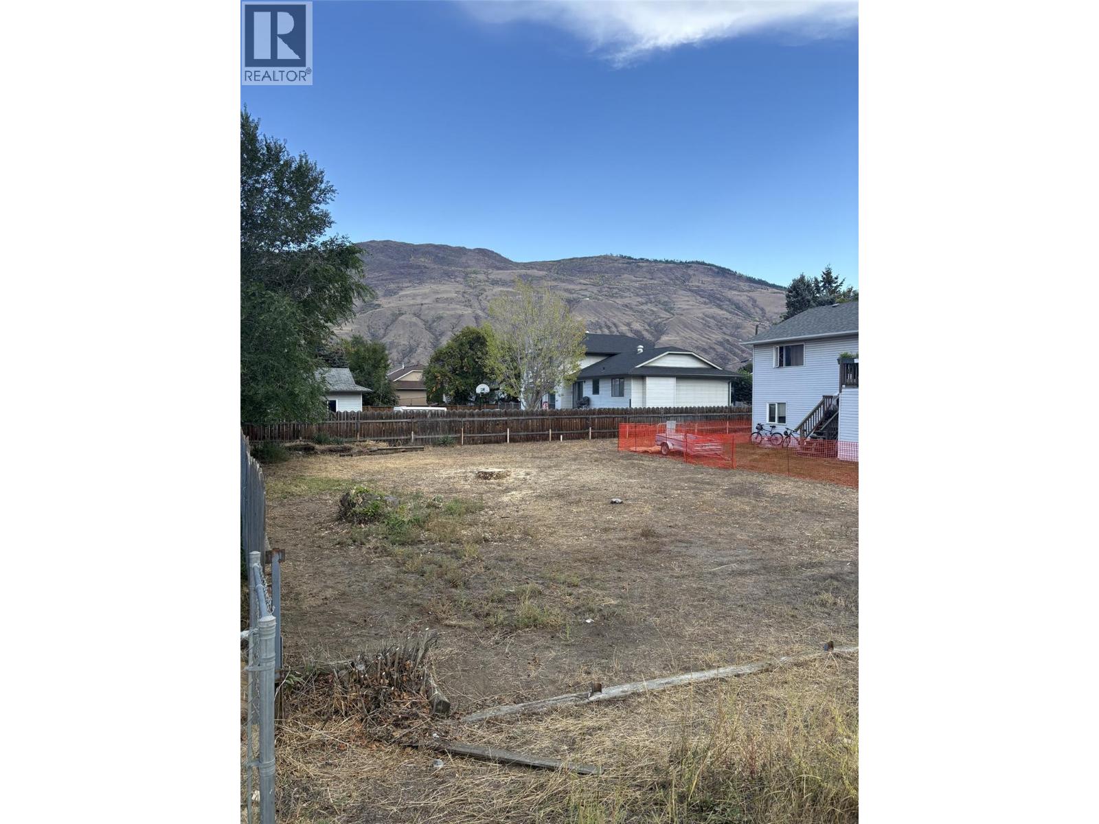 784 Bissette Road, Kamloops, British Columbia  V2B 8H7 - Photo 2 - 10400996