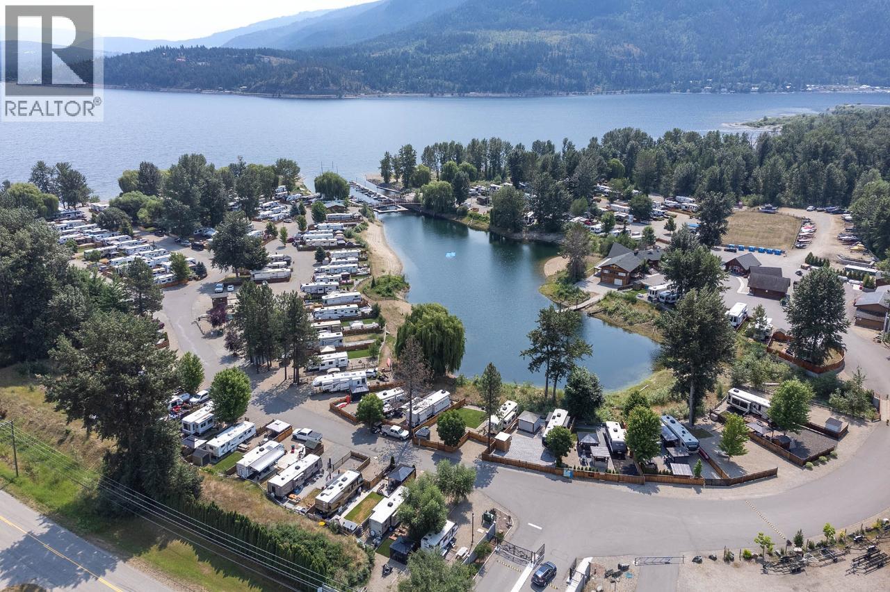 2 Clubhouse Lane, Lee Creek, British Columbia  V0E 1M4 - Photo 30 - 10401153