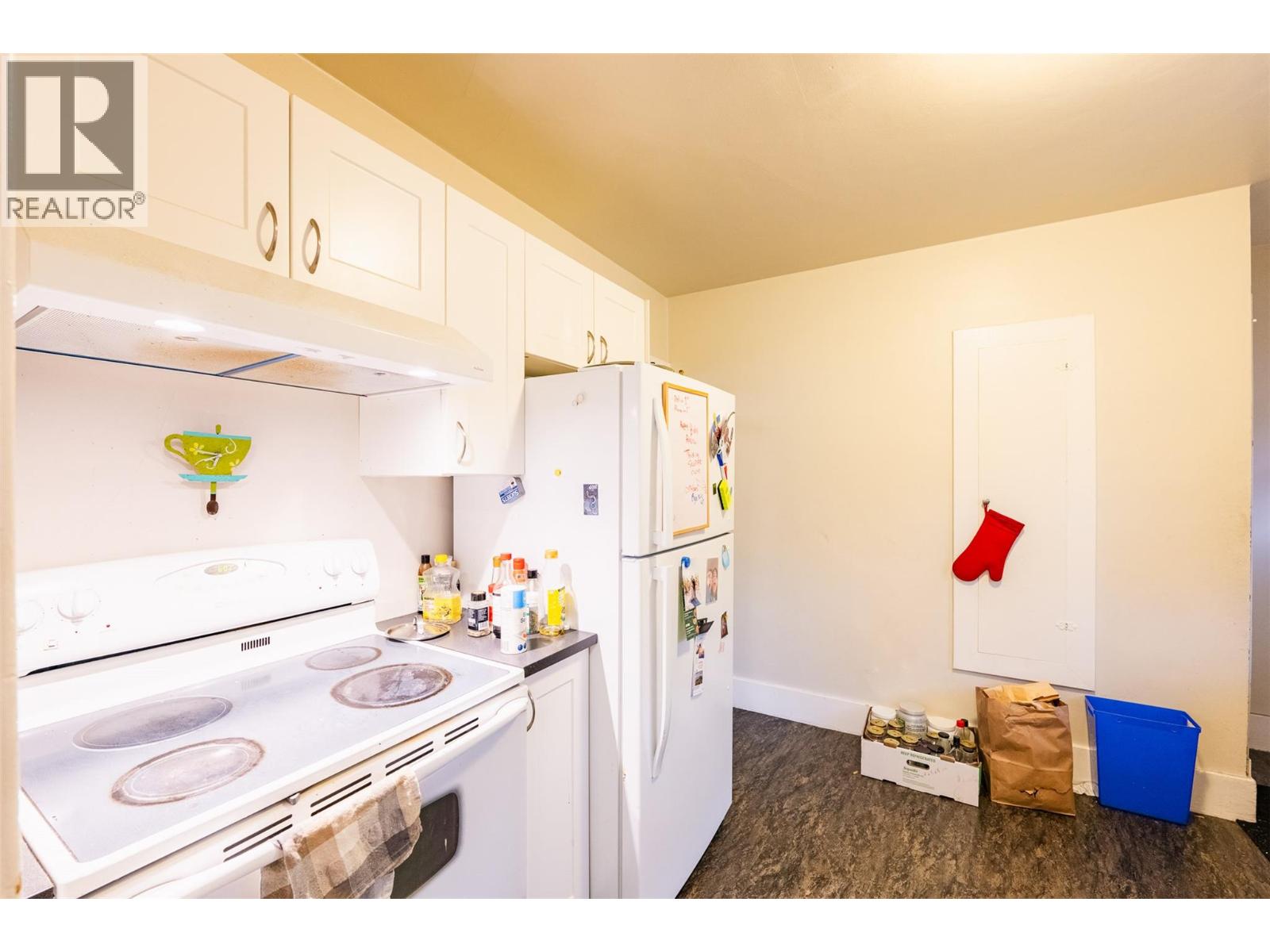 220-222 Vernon Street, Nelson, British Columbia  V1L 4E2 - Photo 35 - 10400573