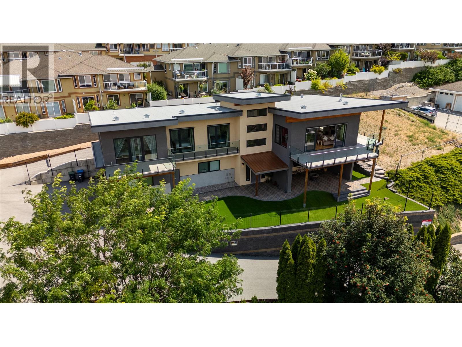 3984 Finnerty Road, Penticton, British Columbia  V2A 8W2 - Photo 2 - 10400426