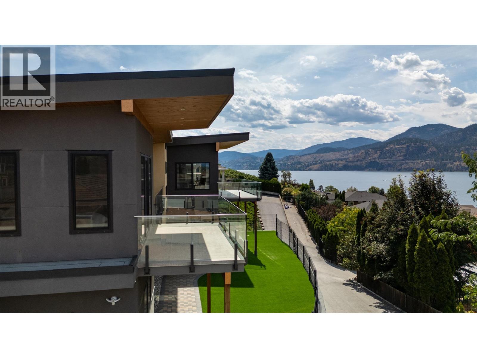 3984 Finnerty Road, Penticton, British Columbia  V2A 8W2 - Photo 5 - 10400426