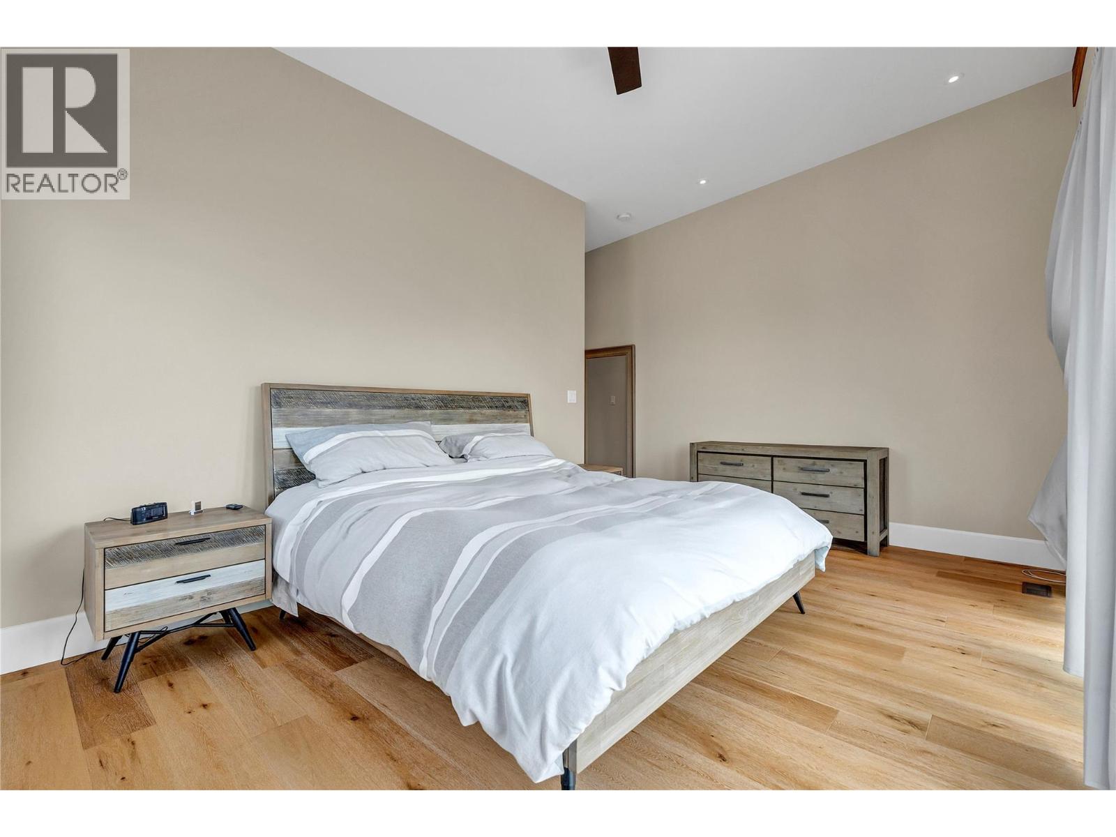 3984 Finnerty Road, Penticton, British Columbia  V2A 8W2 - Photo 51 - 10400426