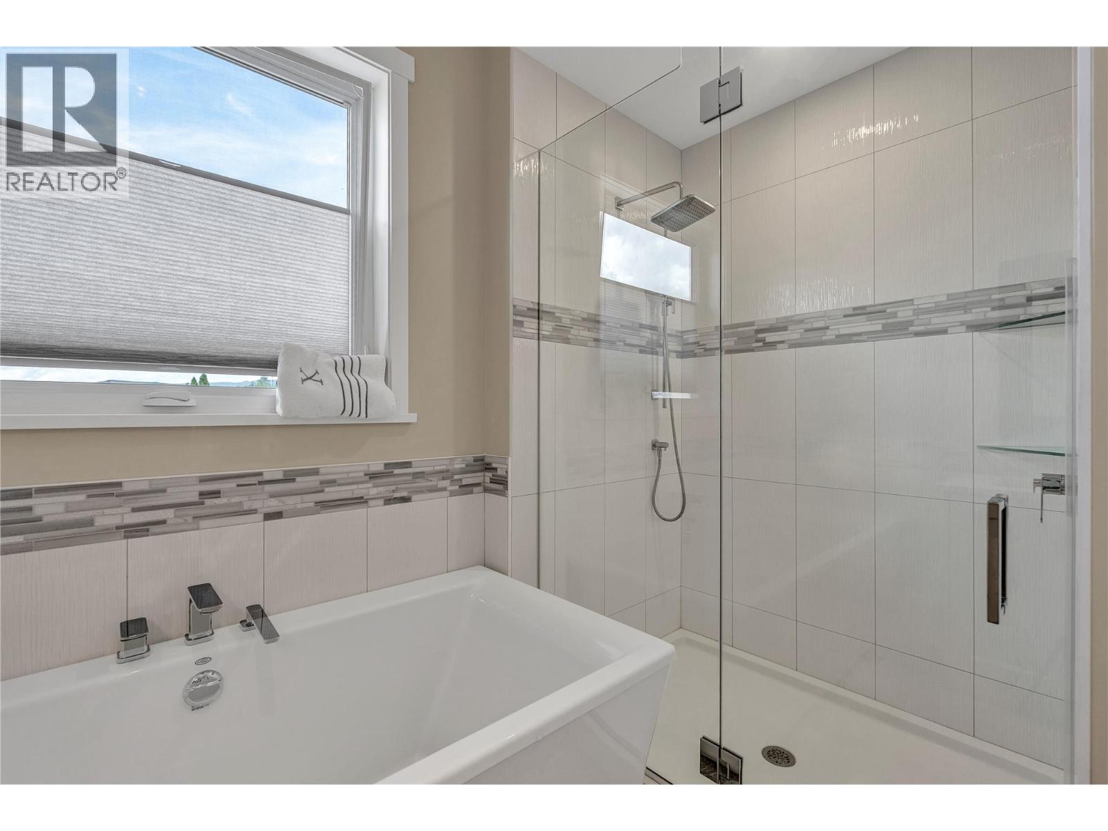 3984 Finnerty Road, Penticton, British Columbia  V2A 8W2 - Photo 54 - 10400426