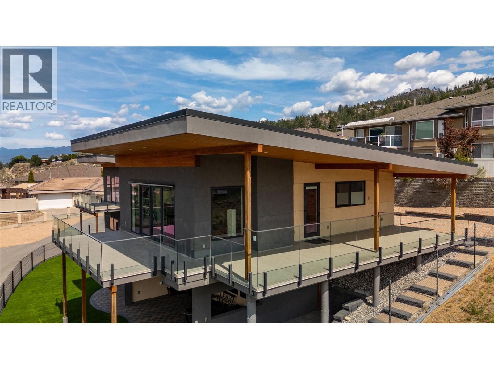 3984 Finnerty Road, Penticton, British Columbia  V2A 8W2 - Photo 7 - 10400426