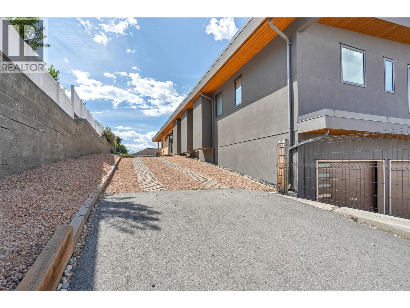 3984 Finnerty Road, Penticton, British Columbia  V2A 8W2 - Photo 74 - 10400426