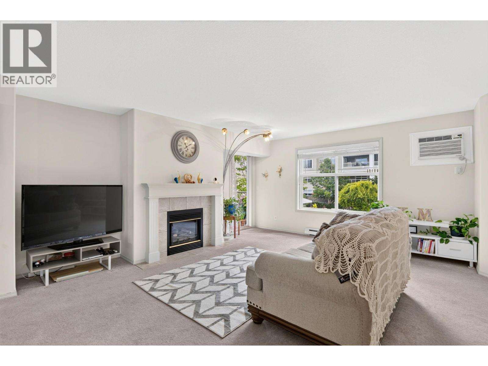 555 Houghton Road Unit# 219, Kelowna, British Columbia  V1X 7P9 - Photo 2 - 10400077