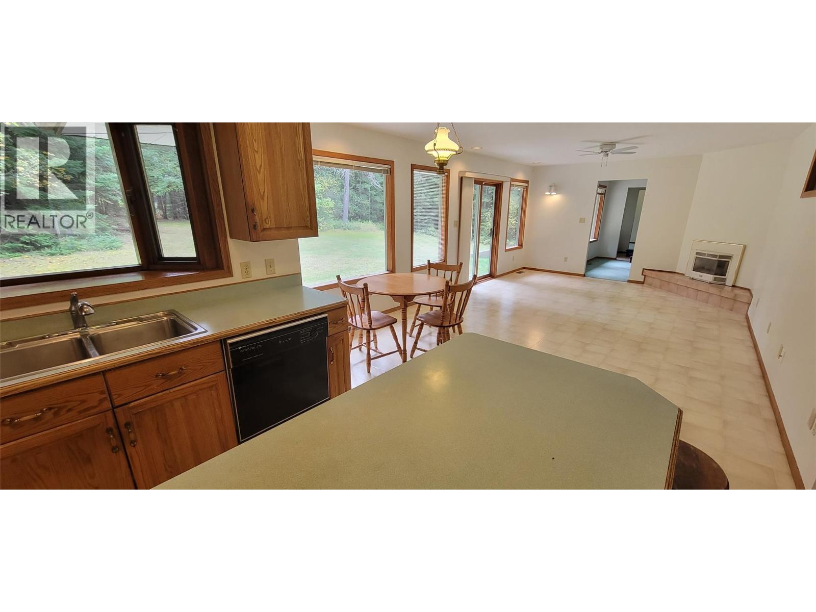 1070 Webb Road, South Slocan, British Columbia  V0G 2G0 - Photo 11 - 10399737