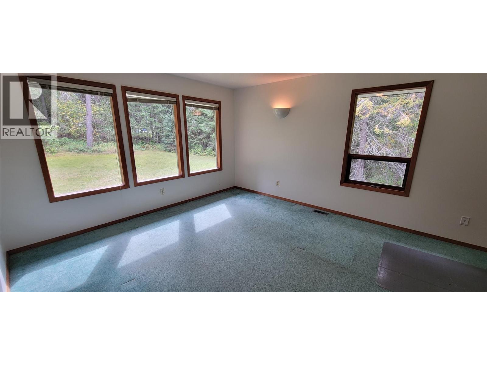 1070 Webb Road, South Slocan, British Columbia  V0G 2G0 - Photo 19 - 10399737