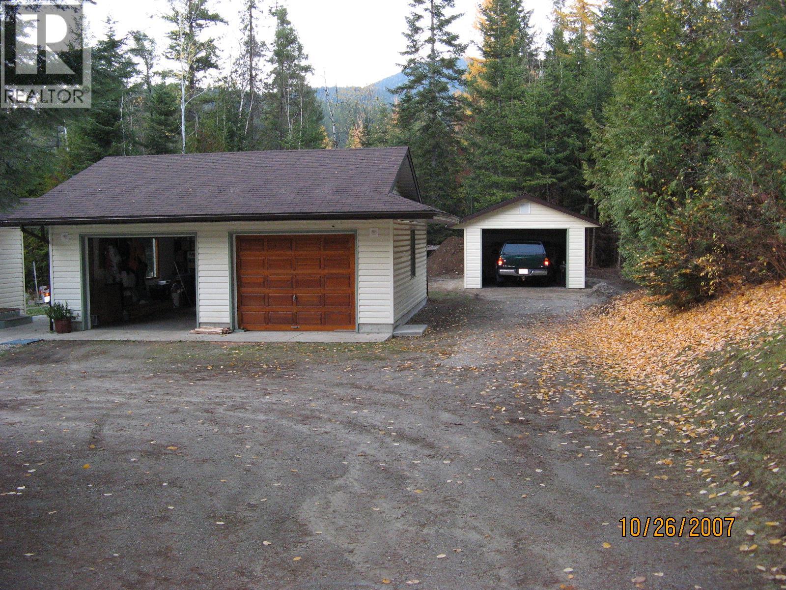 1070 Webb Road, South Slocan, British Columbia  V0G 2G0 - Photo 25 - 10399737
