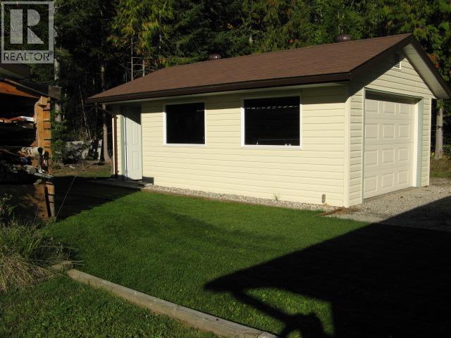 1070 Webb Road, South Slocan, British Columbia  V0G 2G0 - Photo 26 - 10399737