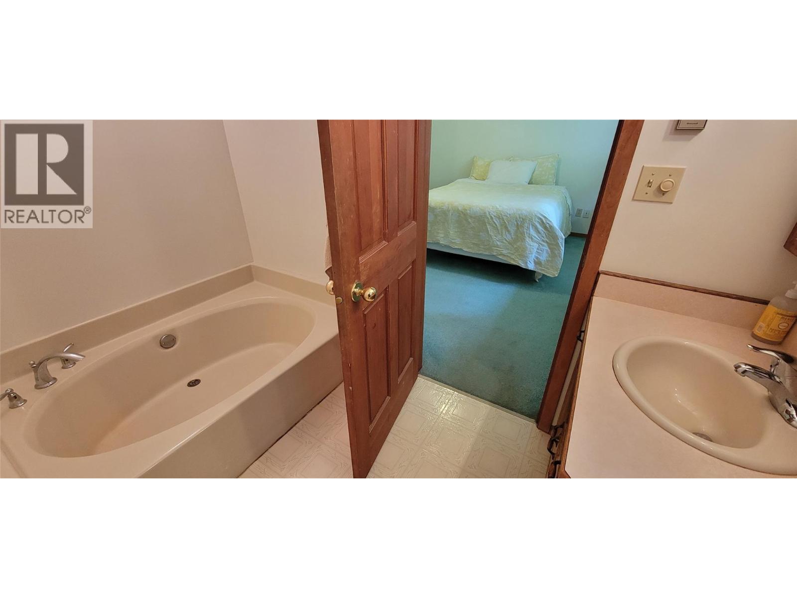 1070 Webb Road, South Slocan, British Columbia  V0G 2G0 - Photo 32 - 10399737