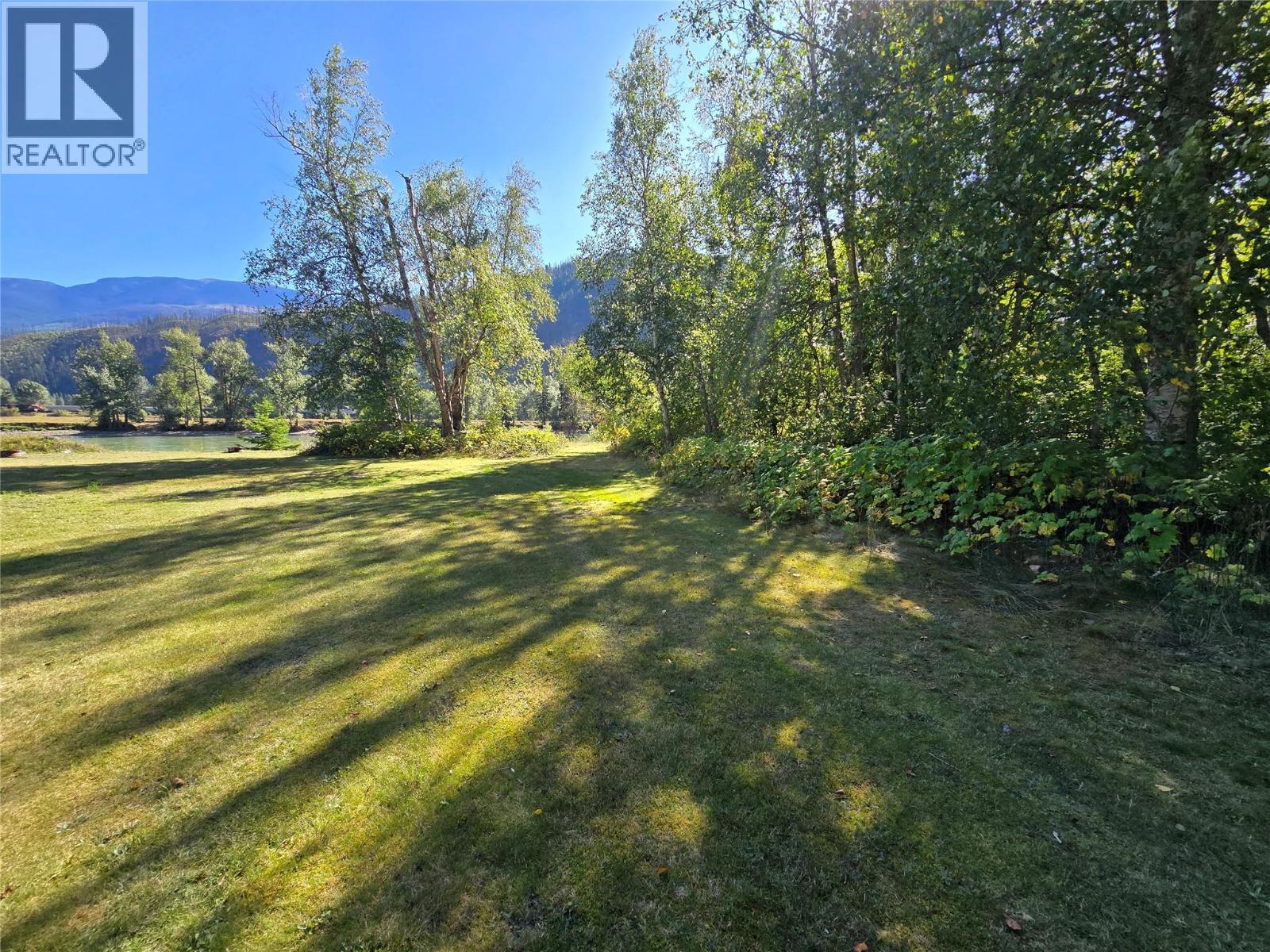 4504 Yellowhead Highway S, Little Fort, British Columbia  V0E 2C0 - Photo 22 - 10401270