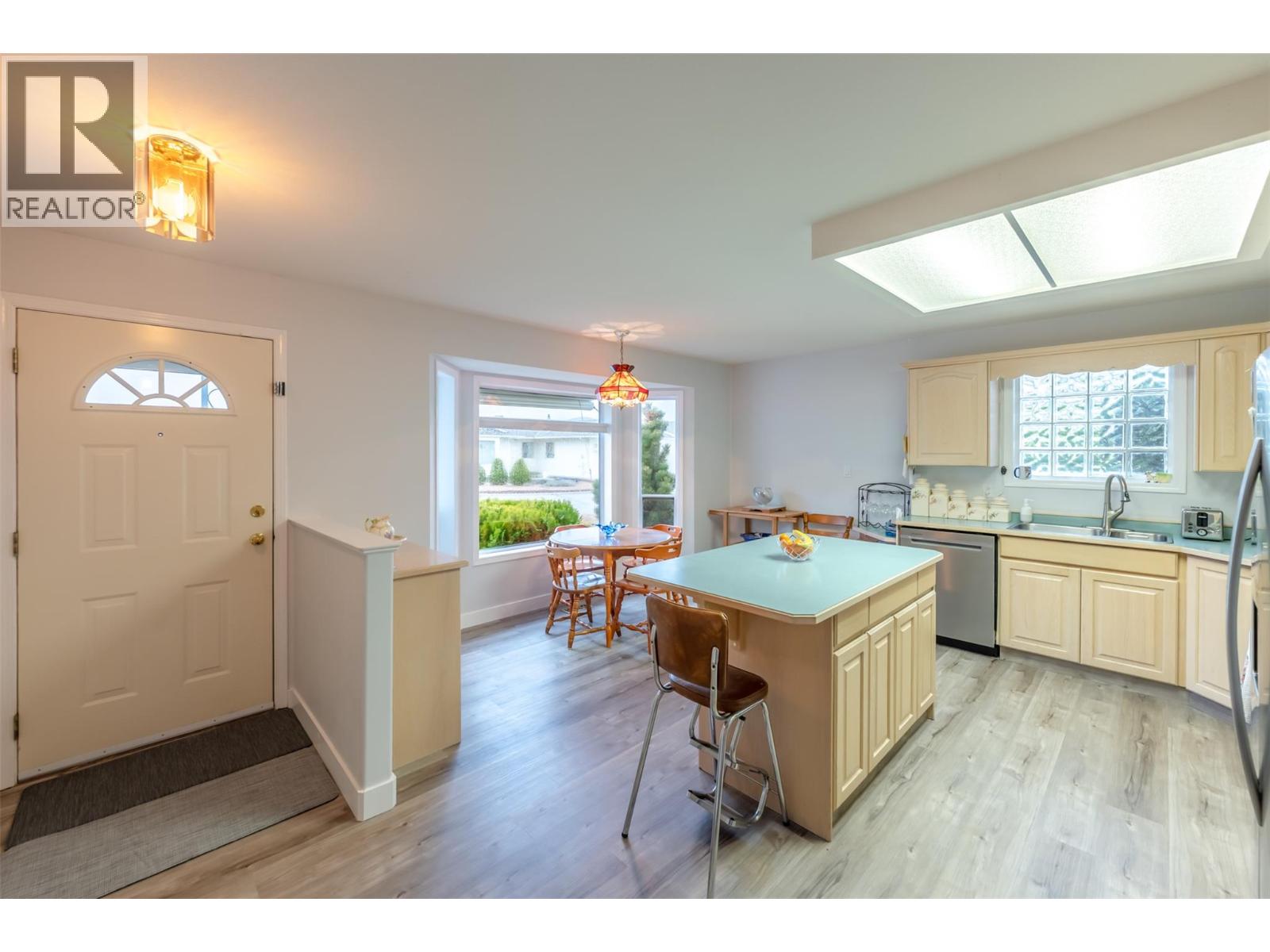 3400 Wilson Street Unit# 195, Penticton, British Columbia  V2A 8J1 - Photo 2 - 10401108