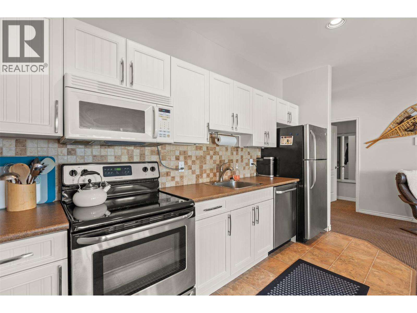 290 Silver Queen Road Unit# 1, Silver Star, British Columbia  V1B 0S5 - Photo 14 - 10400318