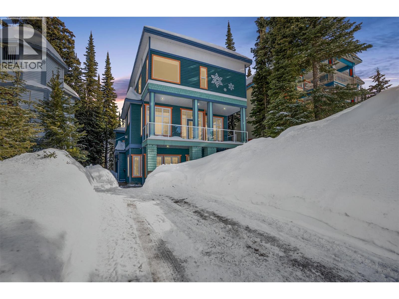 290 Silver Queen Road Unit# 1, Silver Star, British Columbia  V1B 0S5 - Photo 2 - 10400318