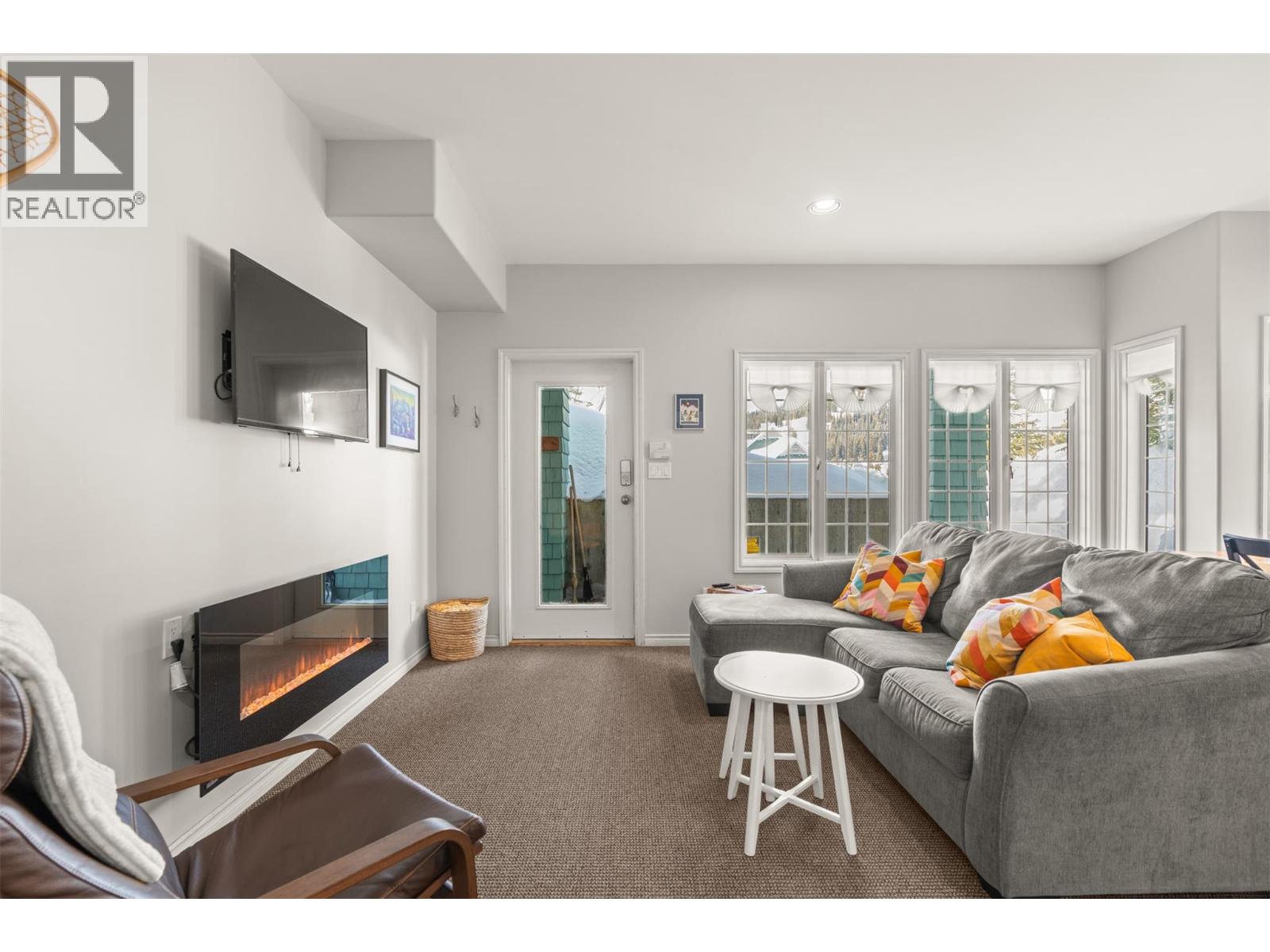 290 Silver Queen Road Unit# 1, Silver Star, British Columbia  V1B 0S5 - Photo 6 - 10400318