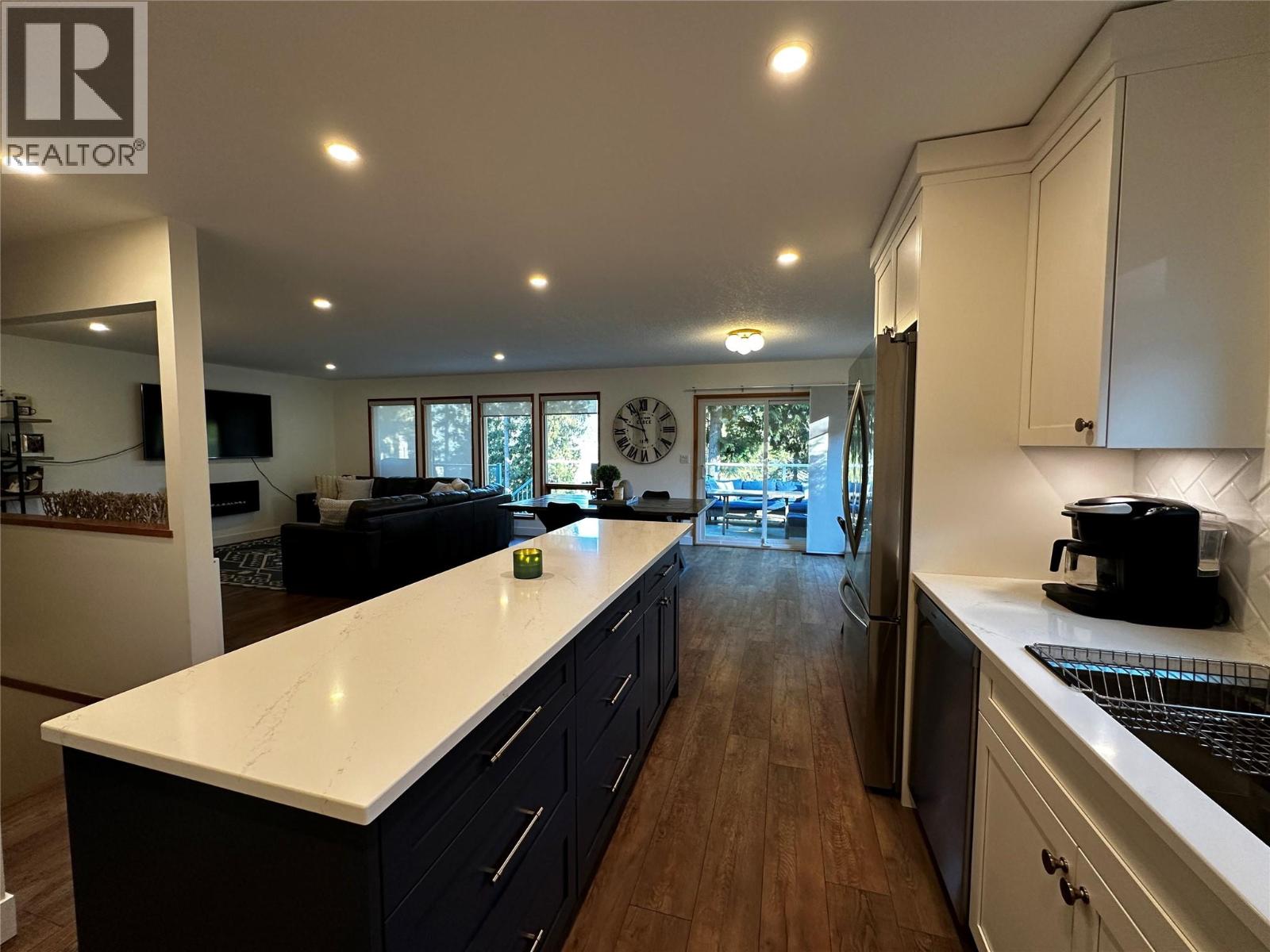 1301 Grosvenor Place, Castlegar, British Columbia  V1N 3X8 - Photo 12 - 10401069