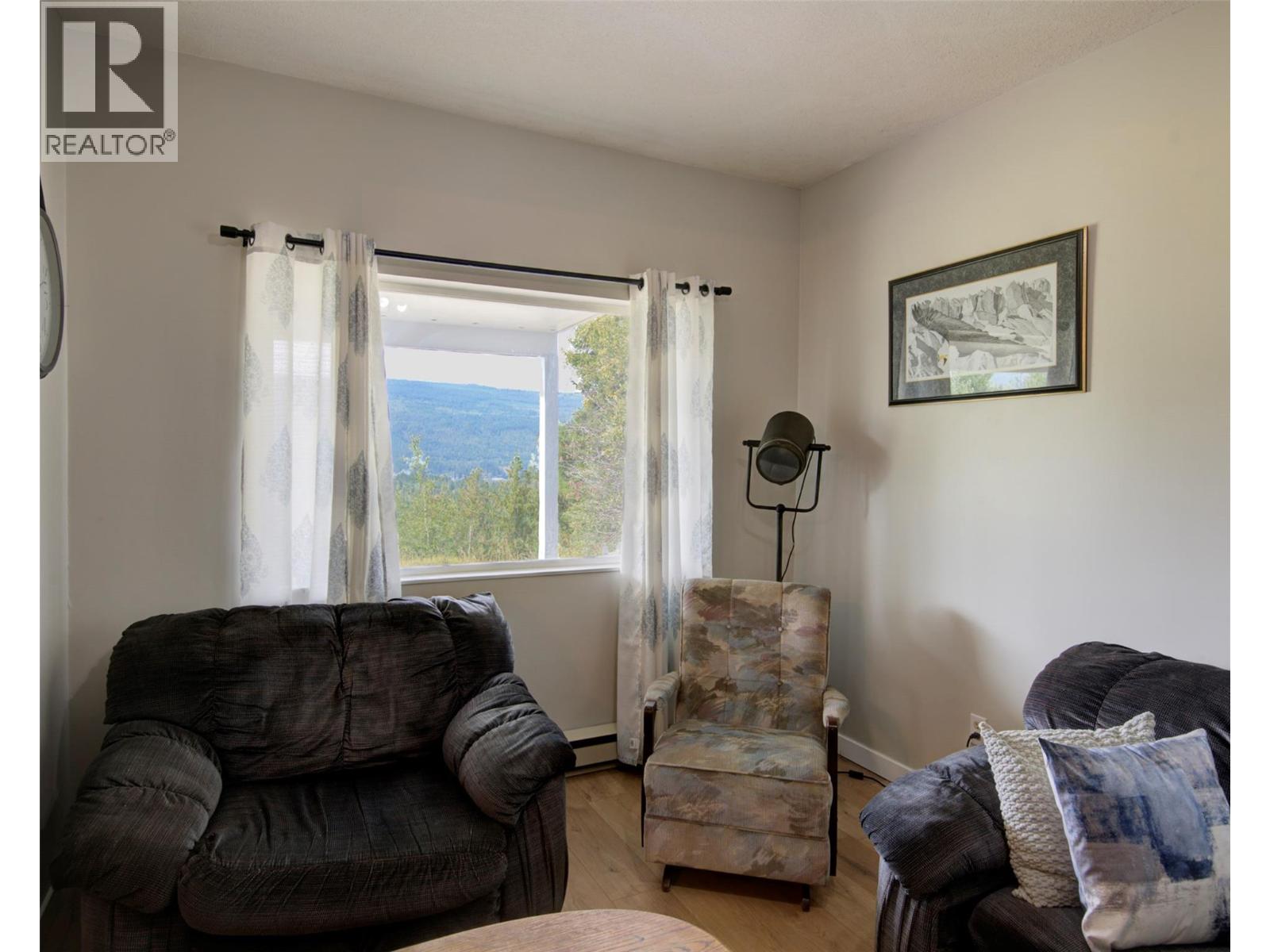 1311 Mallory Road, Enderby, British Columbia  V4Y 4H7 - Photo 10 - 10399966