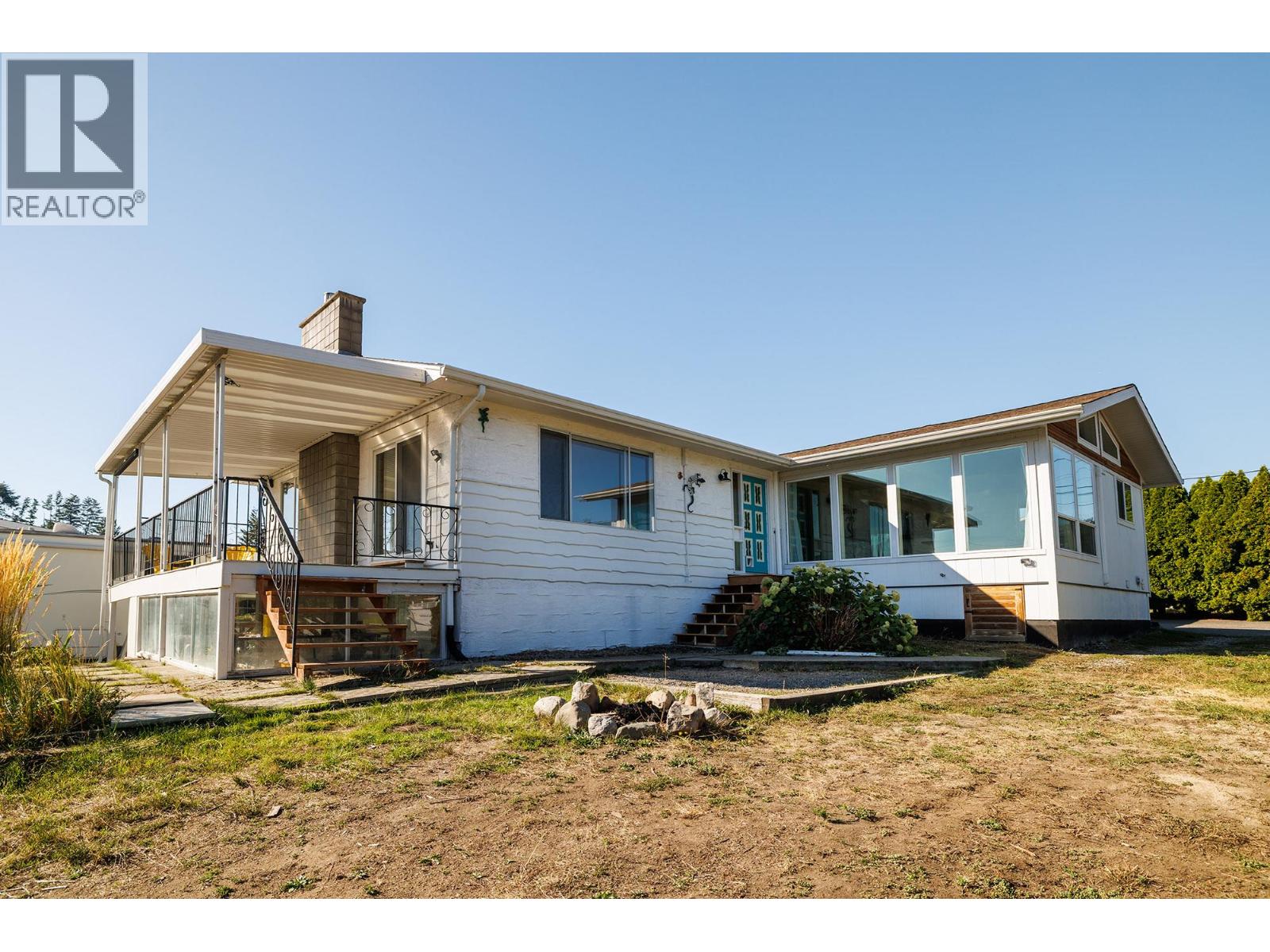 2575 Robinson Road, Lake Country, British Columbia  v4v 1g6 - Photo 2 - 10400323