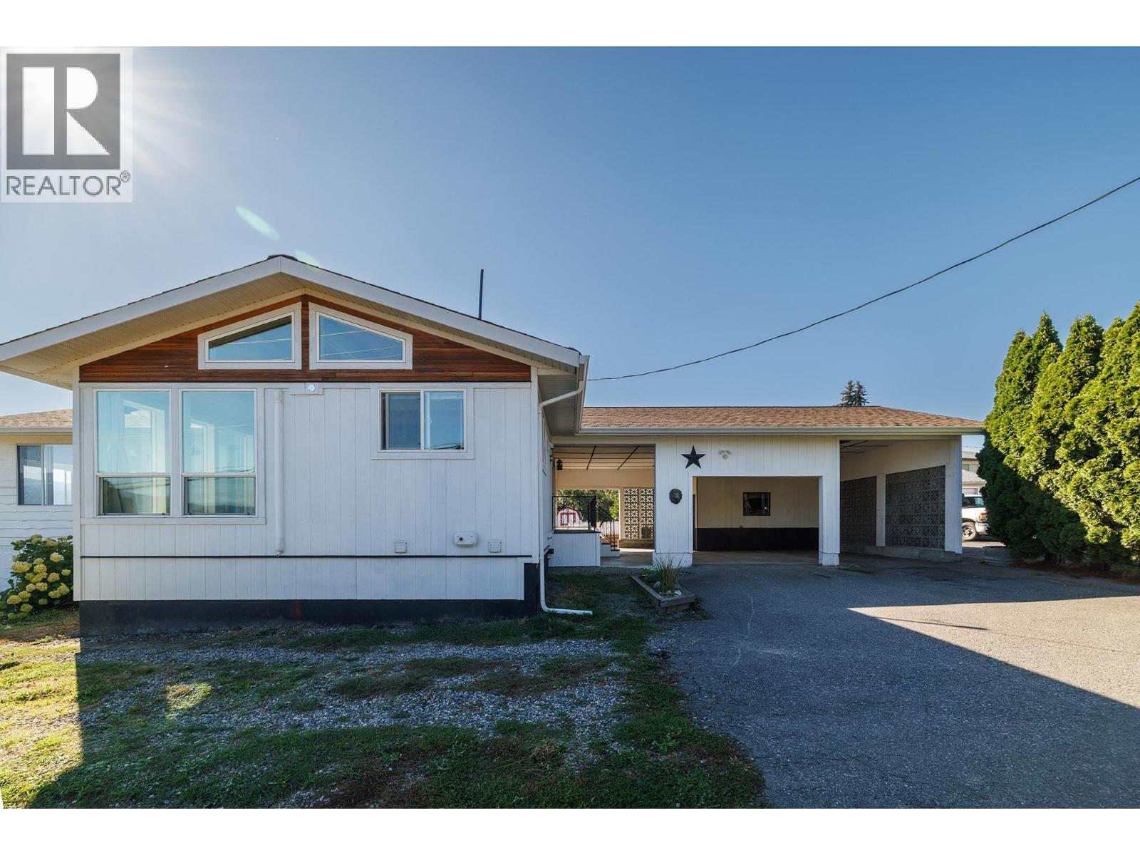 2575 Robinson Road, Lake Country, British Columbia  v4v 1g6 - Photo 3 - 10400323
