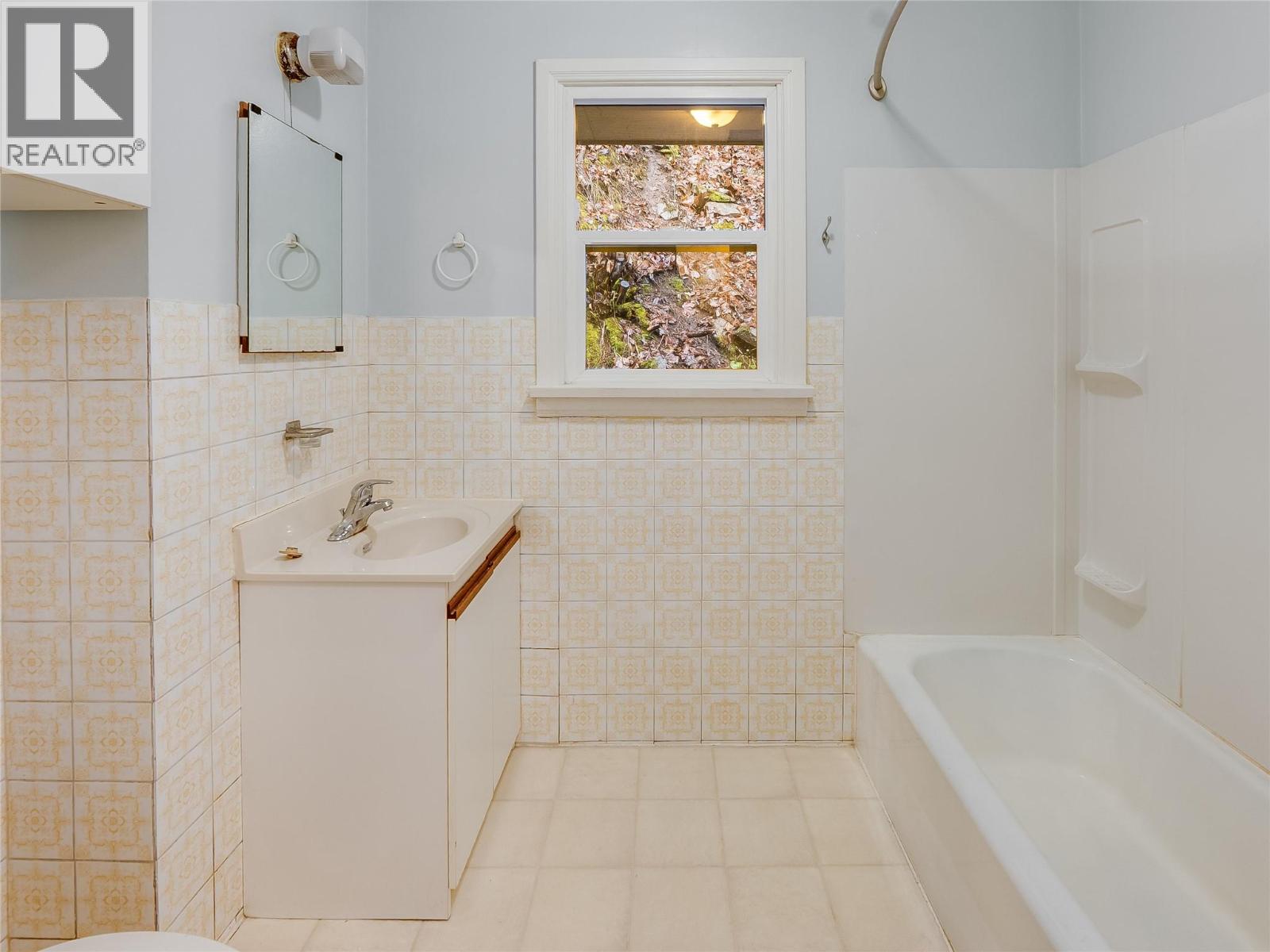 1802 Perrier Road, Nelson, British Columbia  V1L 6Y8 - Photo 20 - 10401288