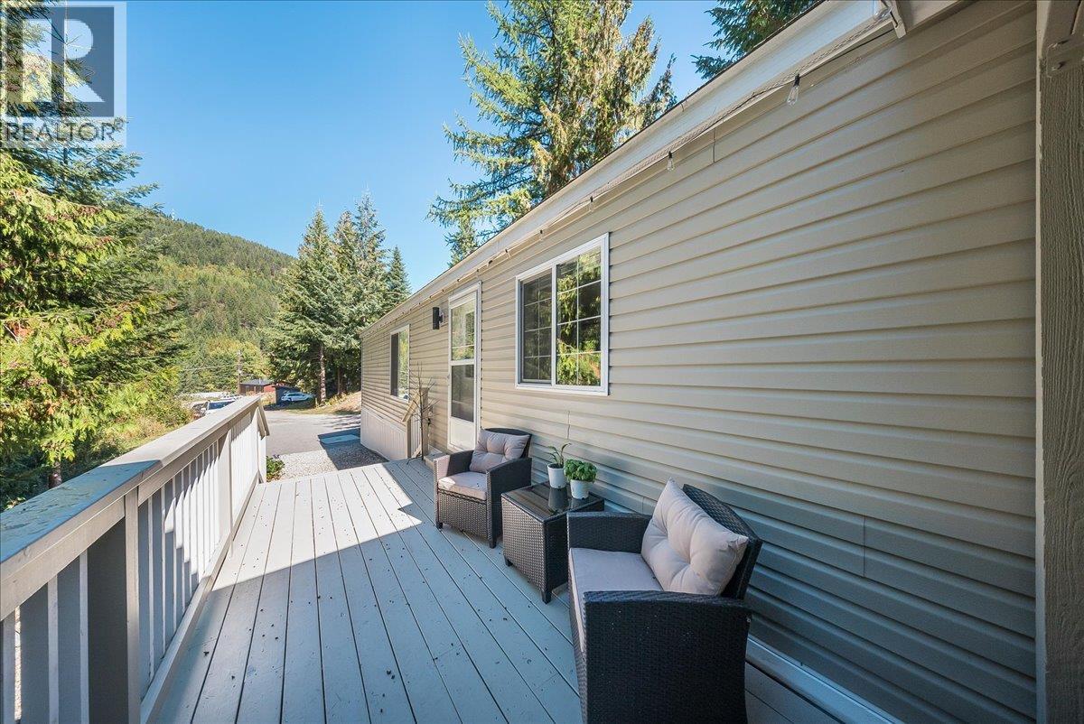 891 Monte Vista Drive Unit# 30, Rossland, British Columbia  V0G 1Y0 - Photo 6 - 10401136