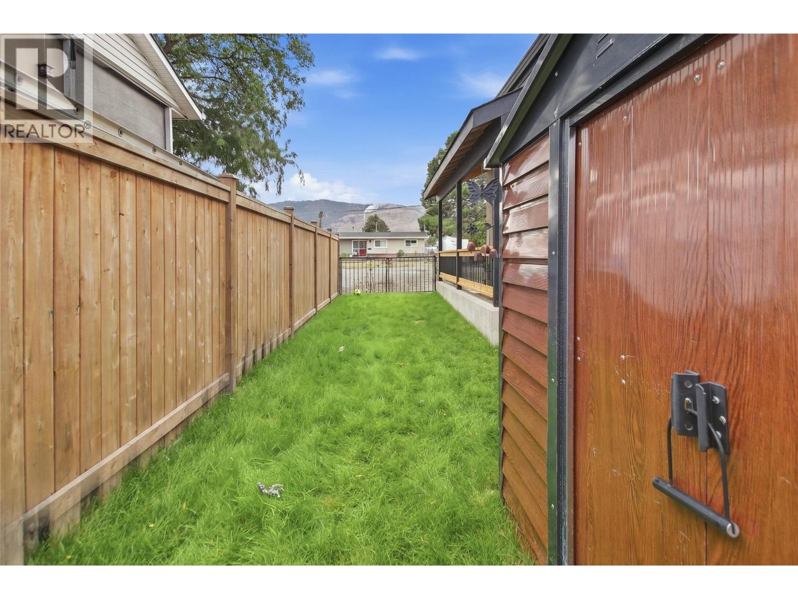 2306 Greenfield Avenue, Kamloops, British Columbia  V2B 4P4 - Photo 6 - 10401311
