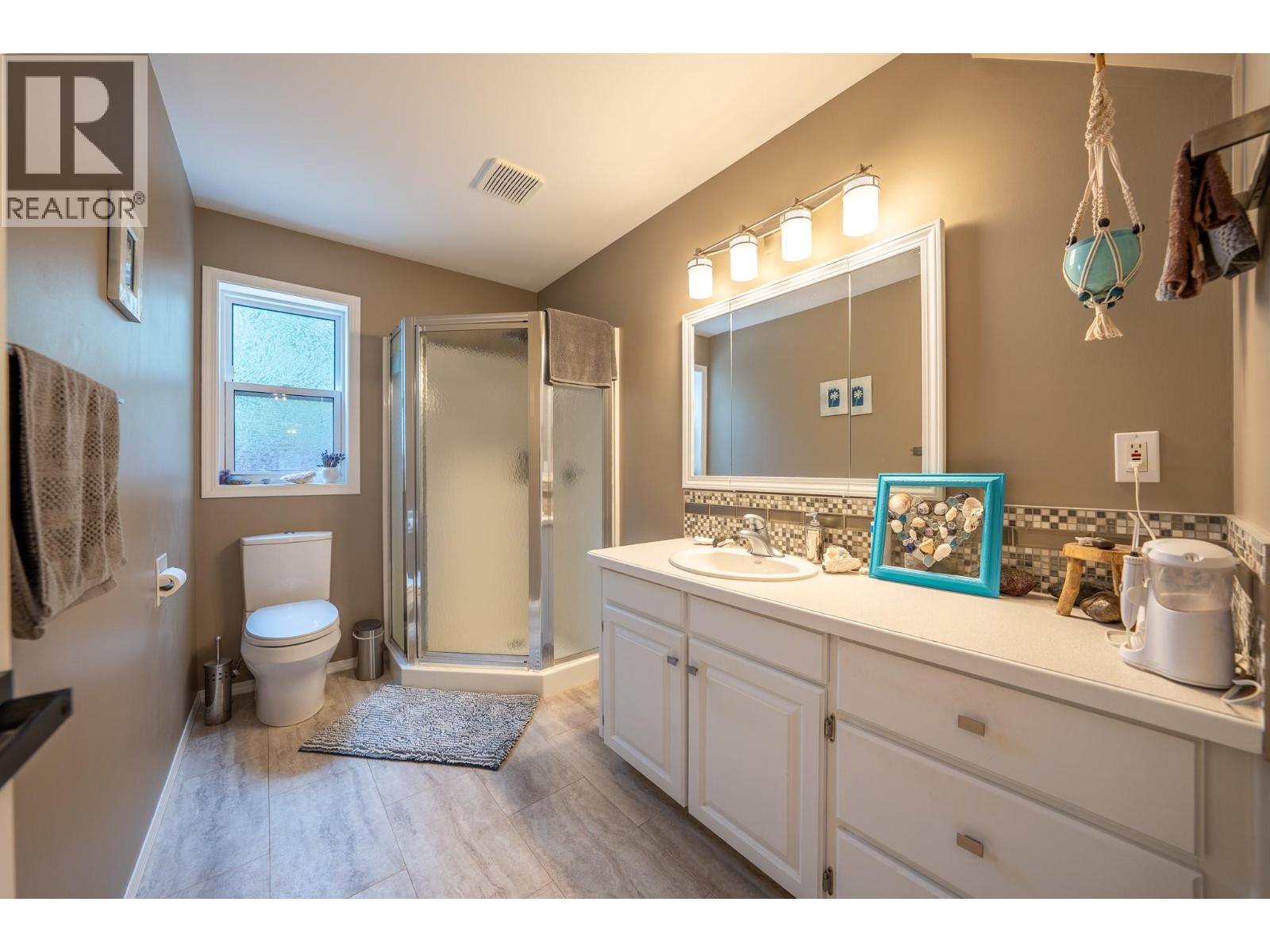 2852 Jewel Lake Road, Greenwood, British Columbia  V0h 1J0 - Photo 26 - 10401003