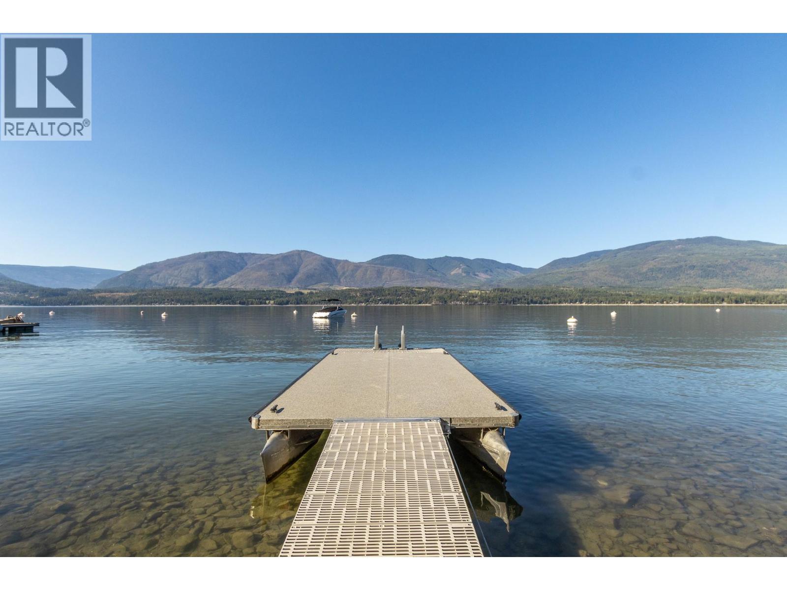 3572 Eagle Bay Road, Eagle Bay, British Columbia  V0E 1T0 - Photo 4 - 10401045