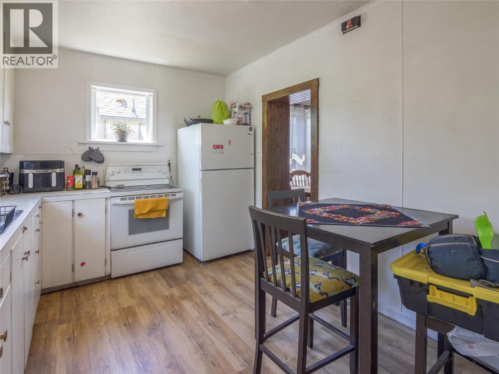 574 Van Horne Street, Penticton, British Columbia  V2A 4K8 - Photo 13 - 10401322