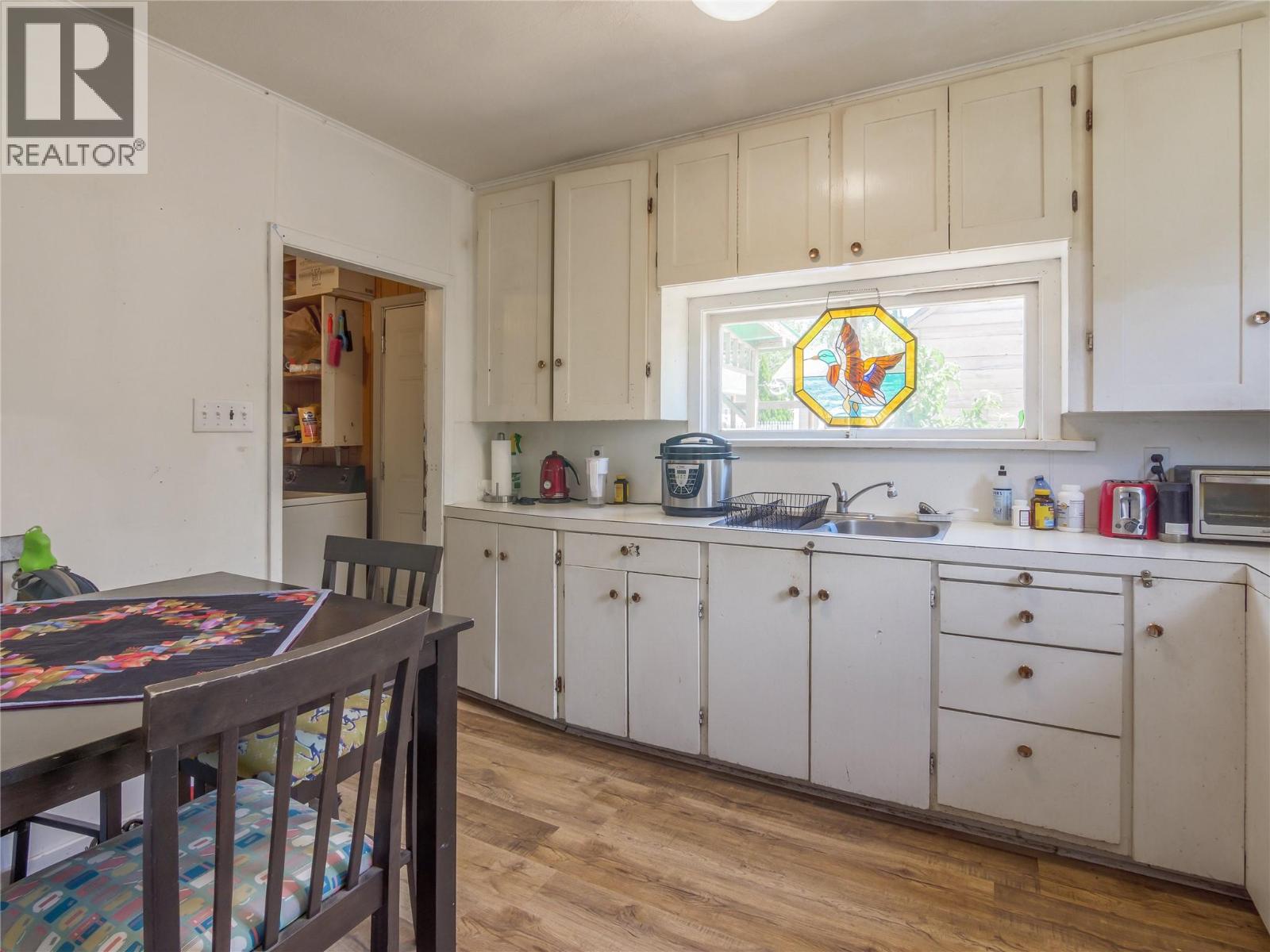 574 Van Horne Street, Penticton, British Columbia  V2A 4K8 - Photo 14 - 10401322