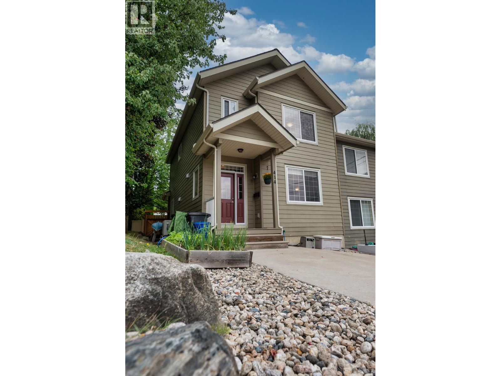 414 Beasley Street W, Nelson, British Columbia  V1L 6G9 - Photo 1 - 10400912